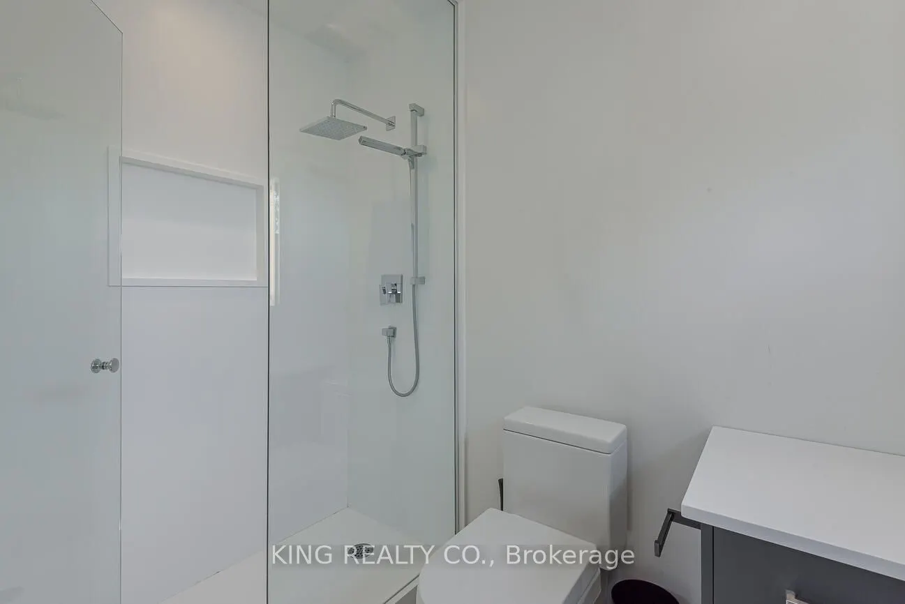 369 Essa Road, #104