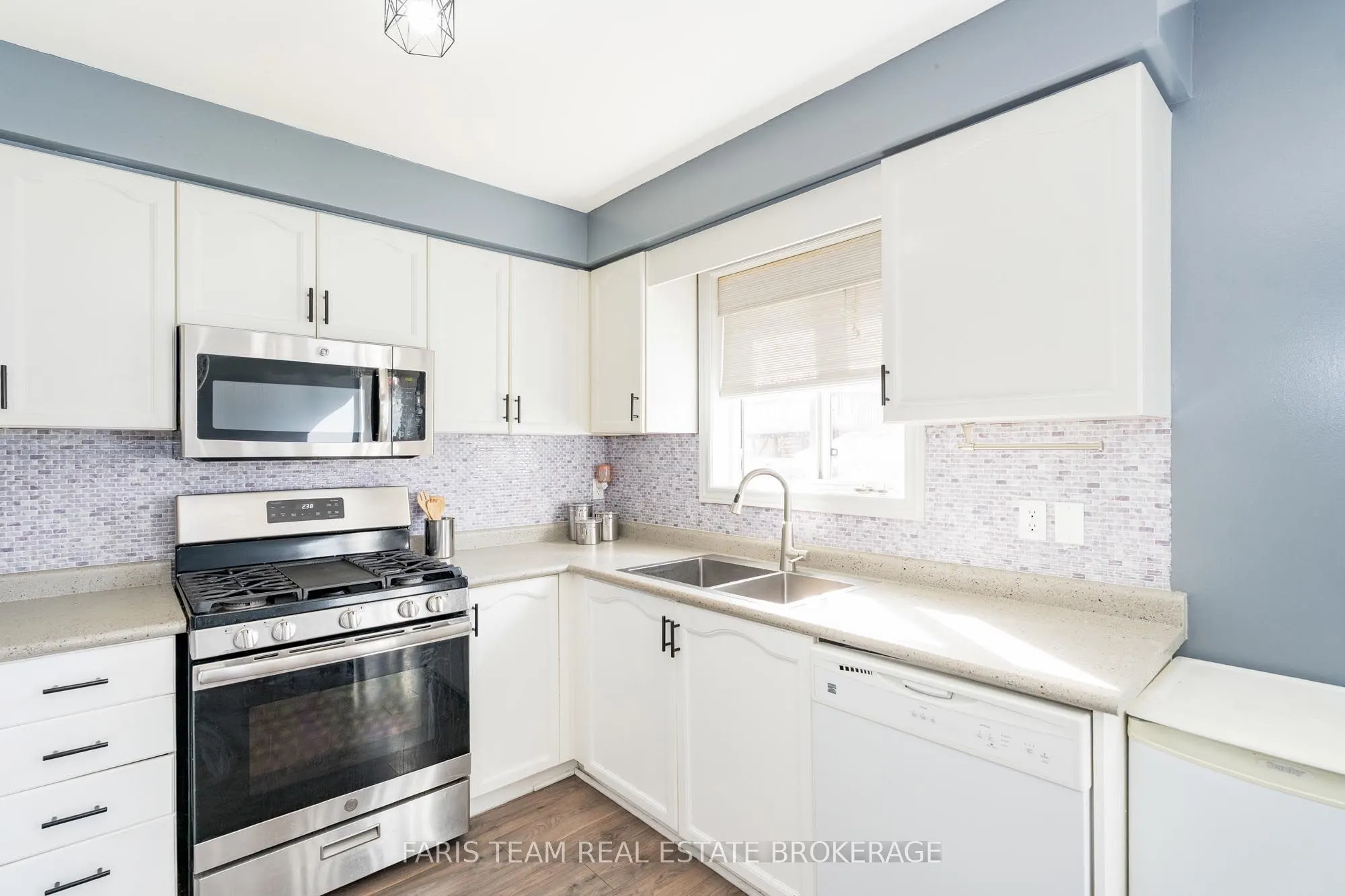 24 Marsellus Drive