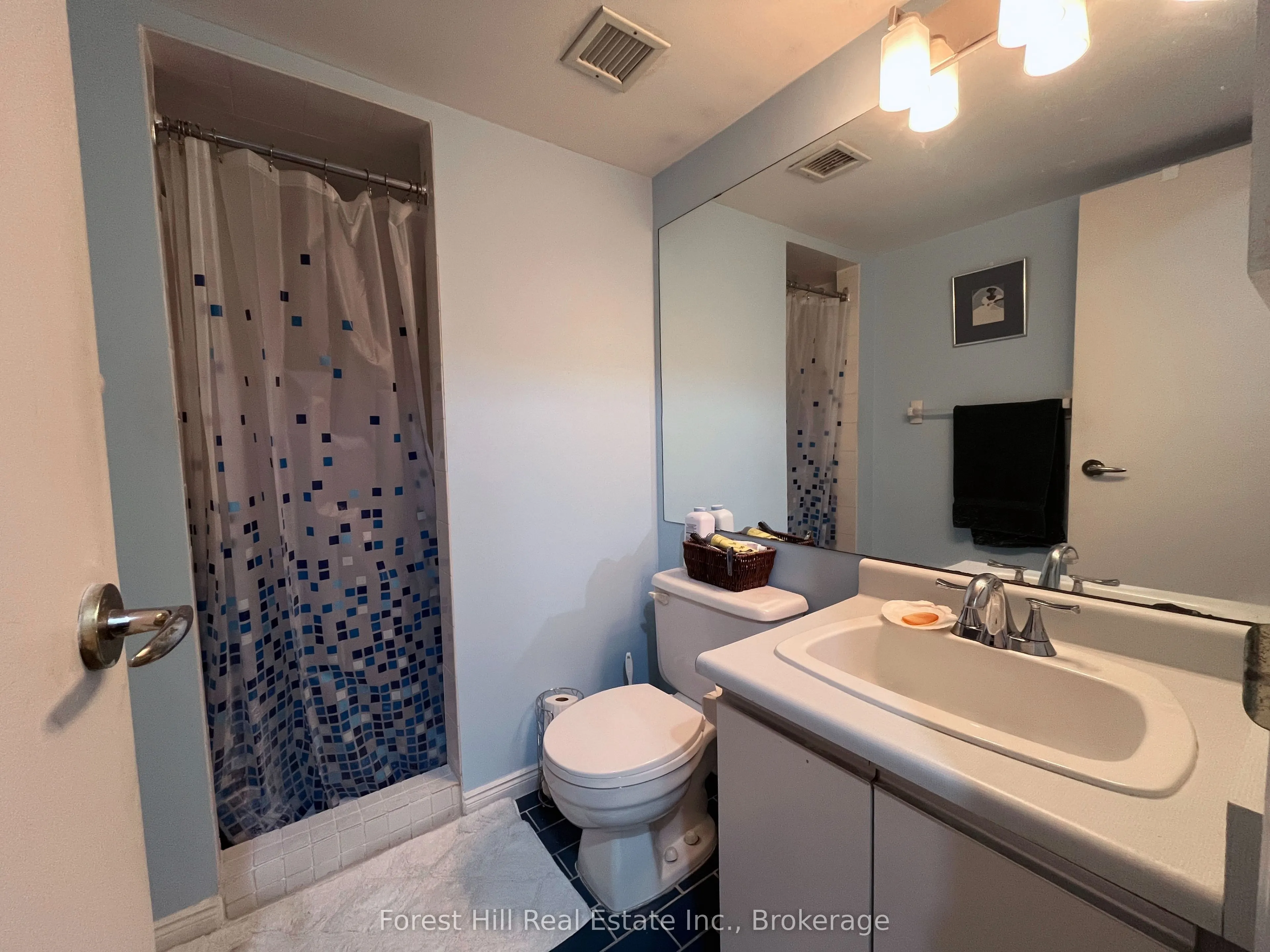 24 Ramblings Way, #402