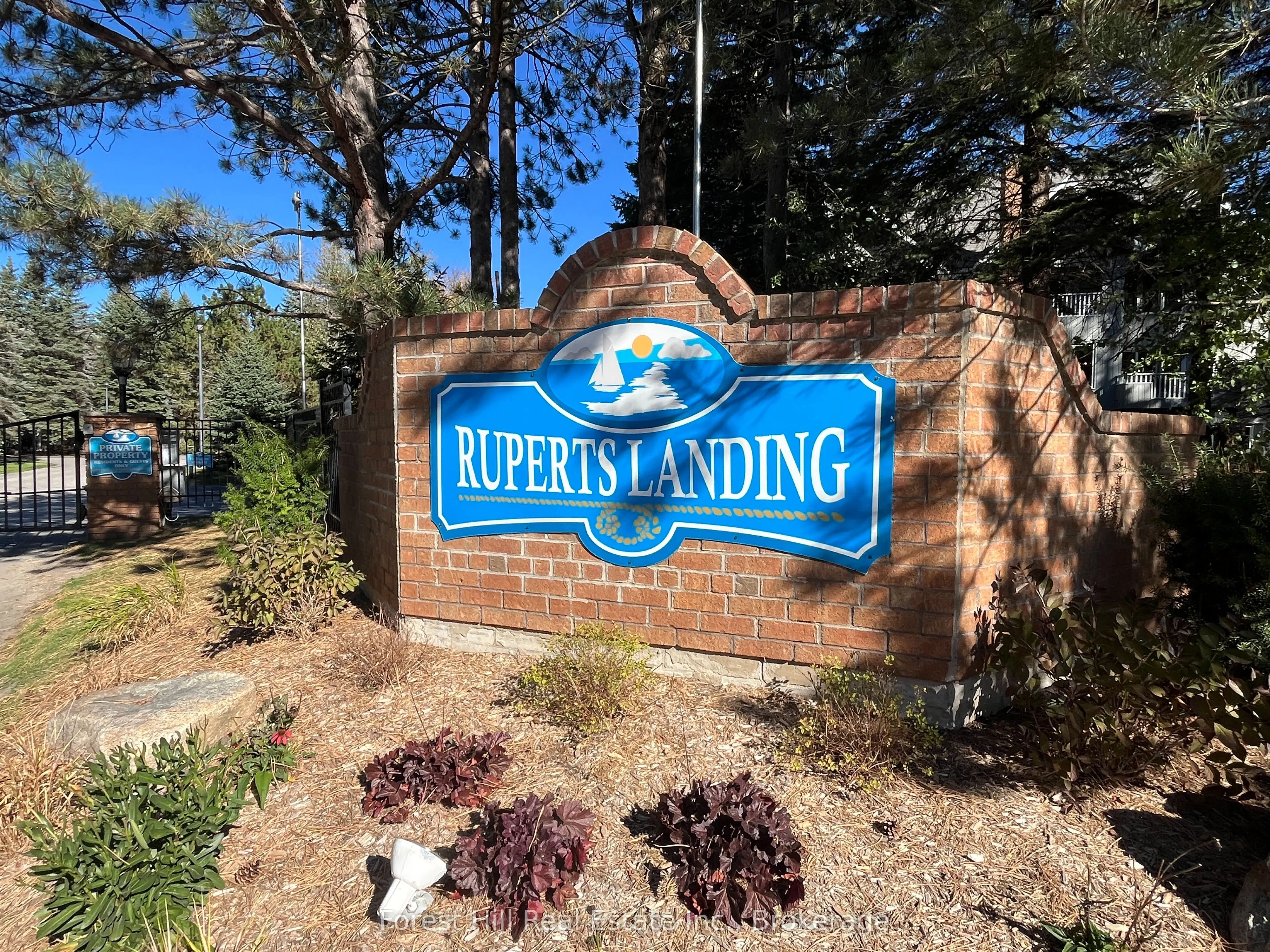 24 Ramblings Way, #402