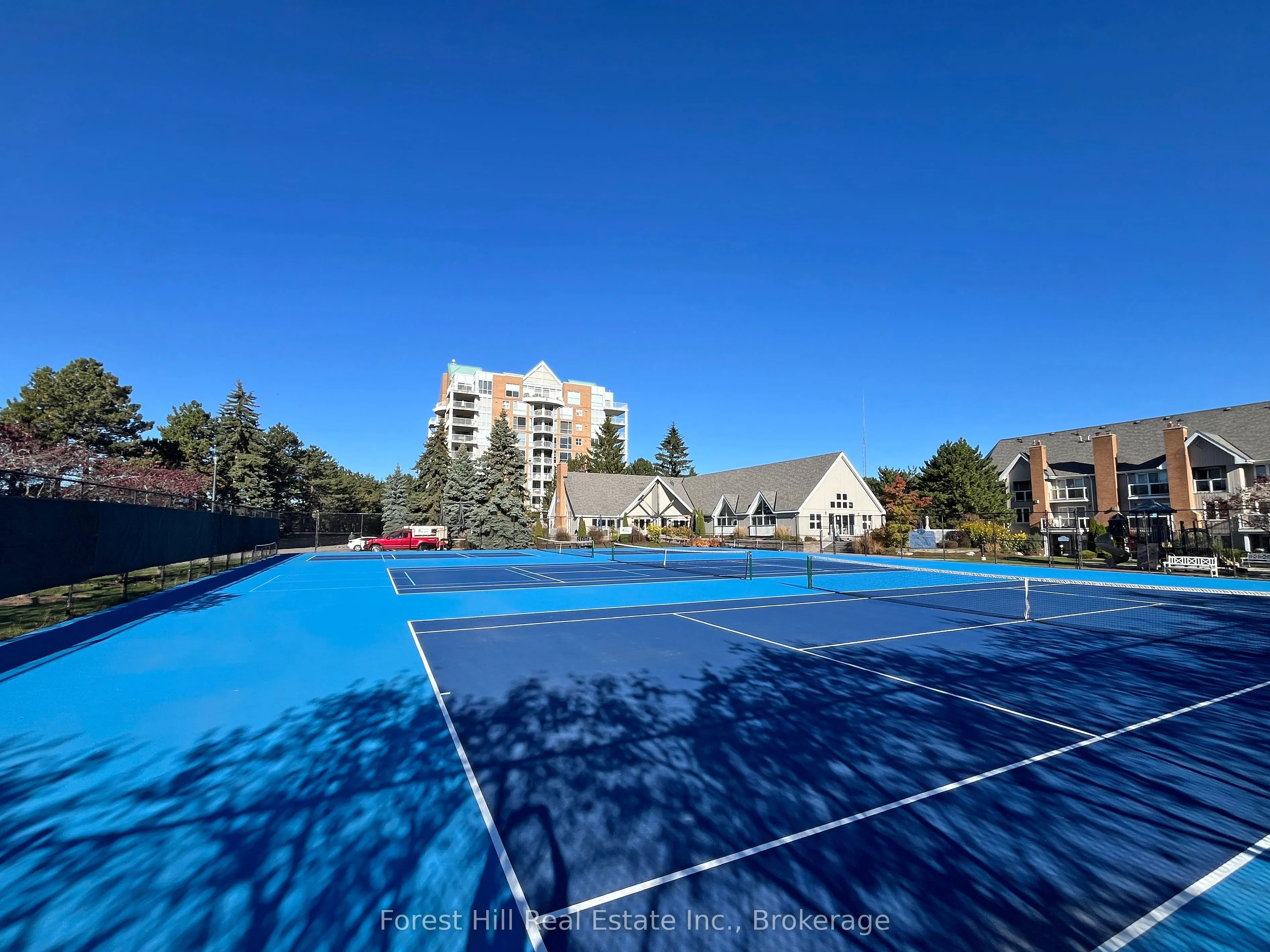 24 Ramblings Way, #402