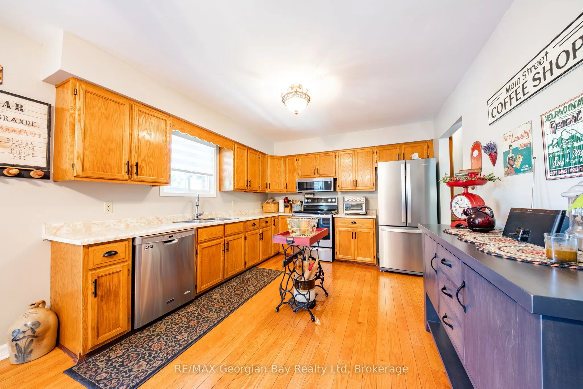 32 BONAVENTURE Place