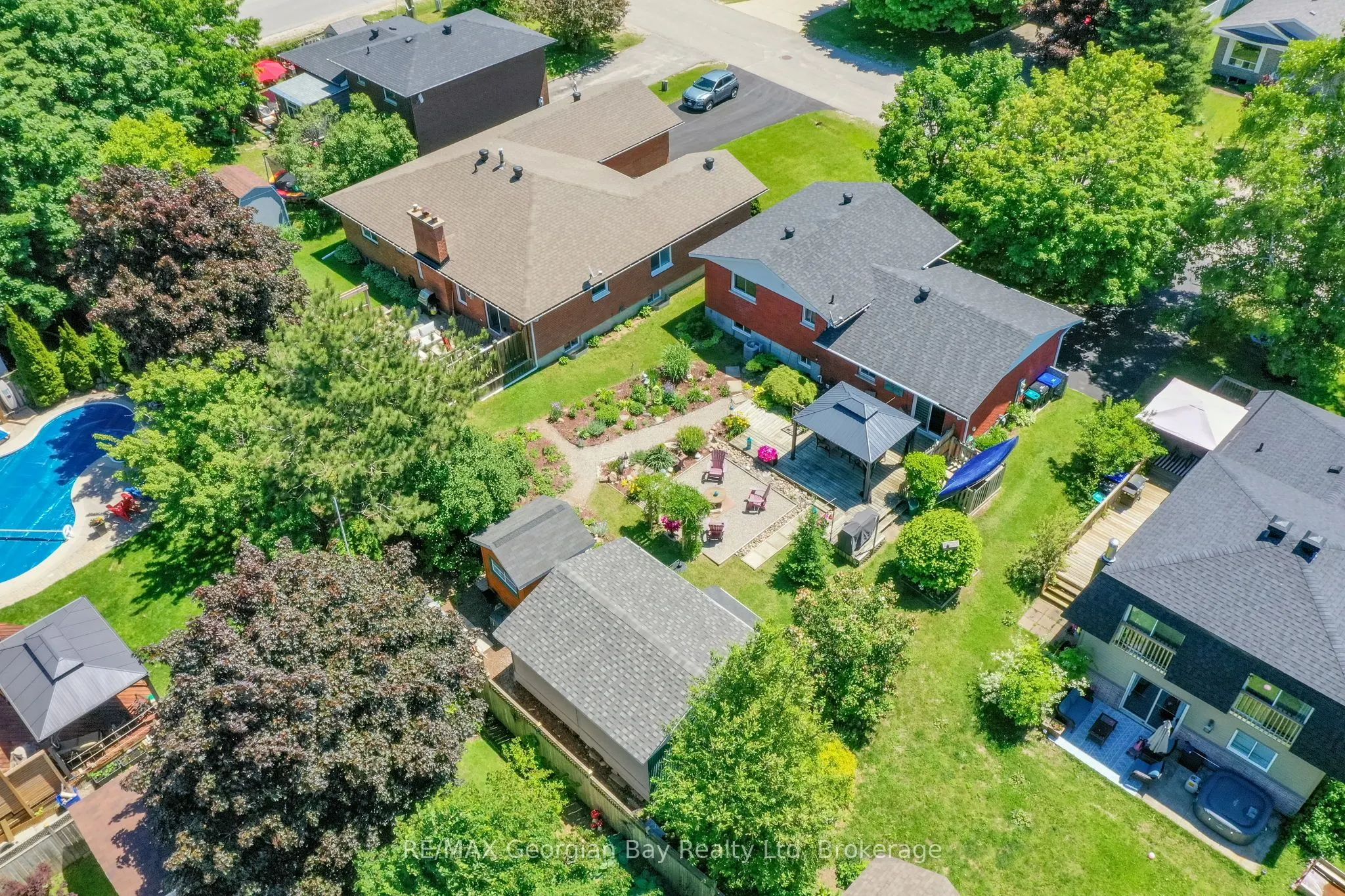 32 BONAVENTURE Place