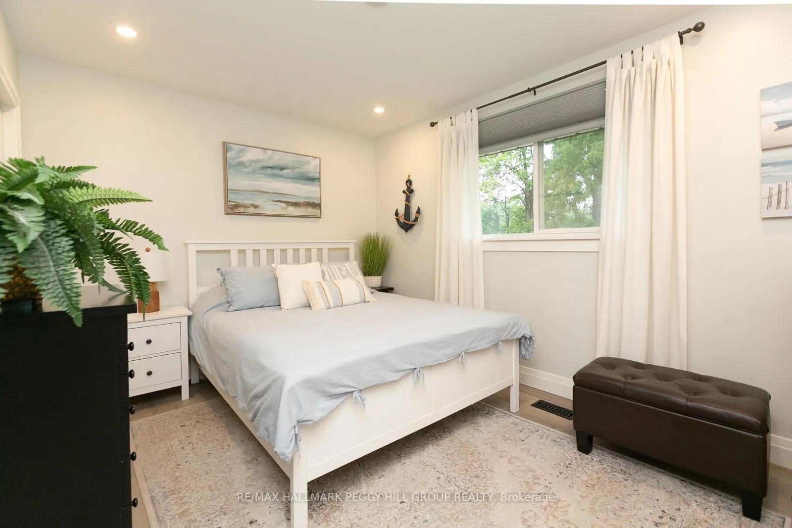 20 Ottaway Avenue, #Upper