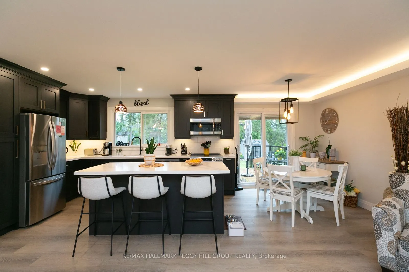 20 Ottaway Avenue, #Upper