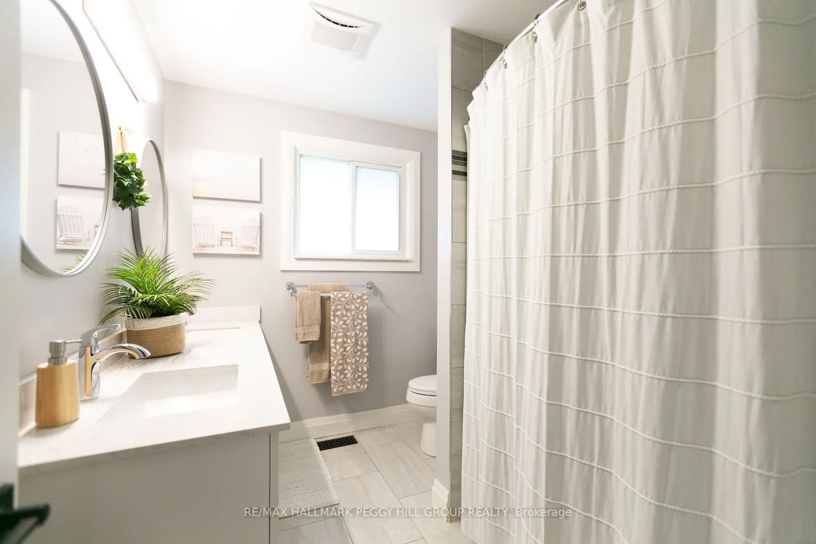 20 Ottaway Avenue, #Upper