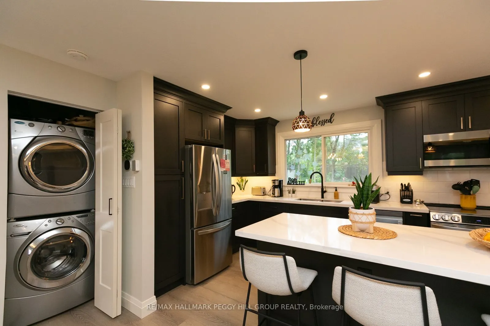 20 Ottaway Avenue, #Upper