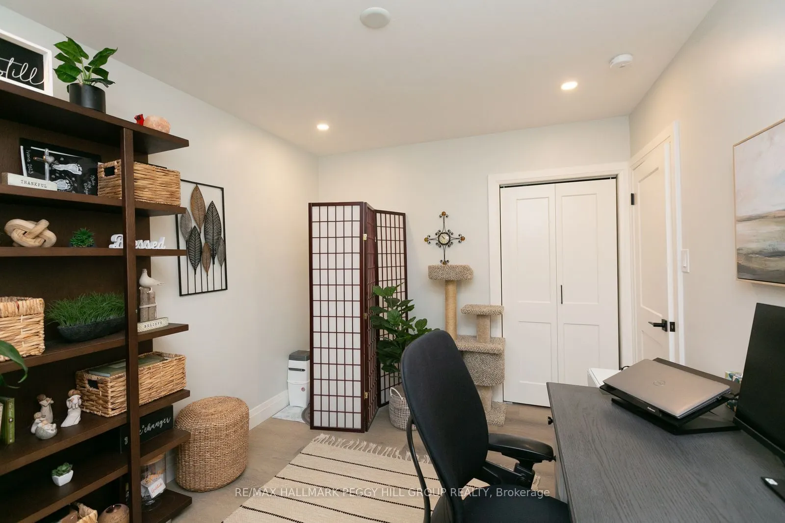 20 Ottaway Avenue, #Upper