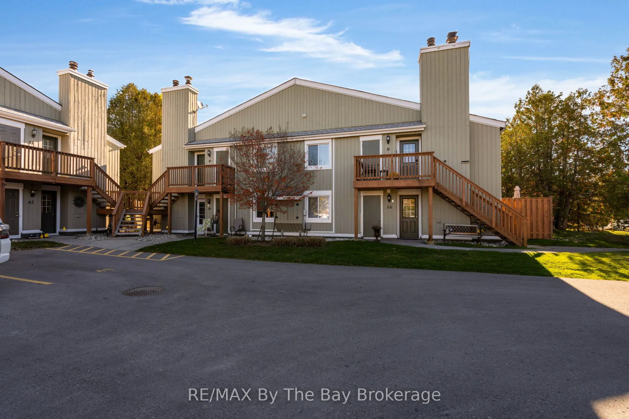 19 DAWSON Drive, #39