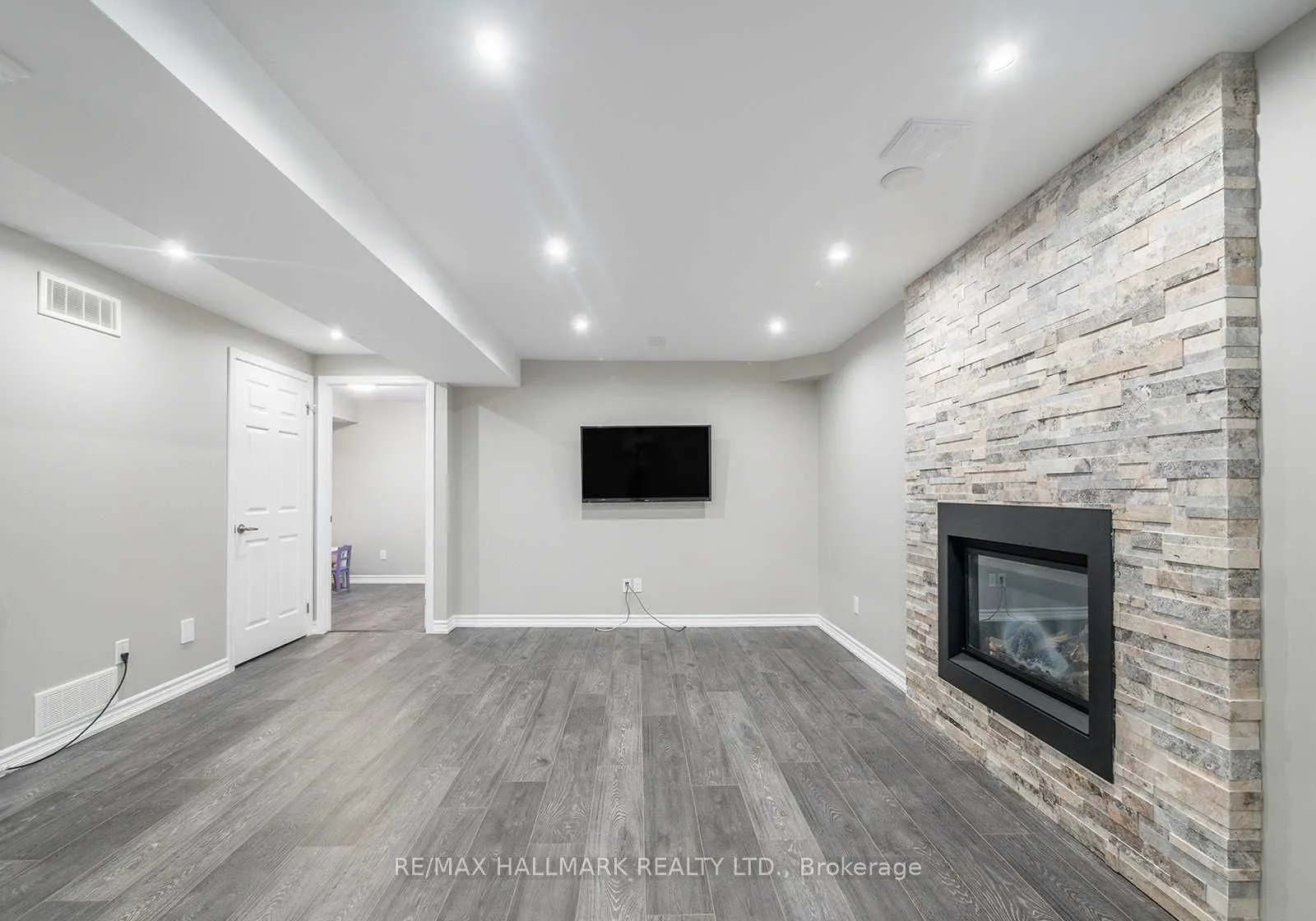 17 Silver Trail