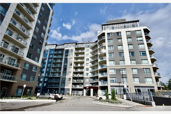 58 Lakeside Terrace, #818