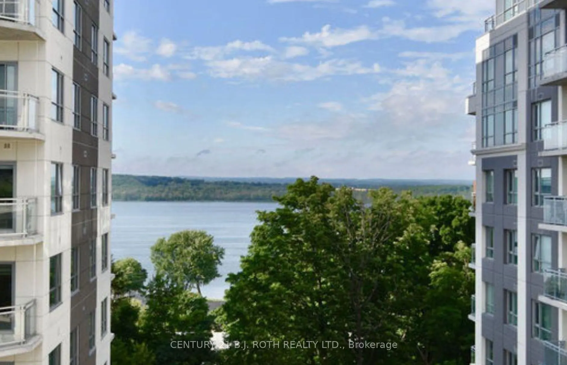 58 Lakeside Terrace, #818