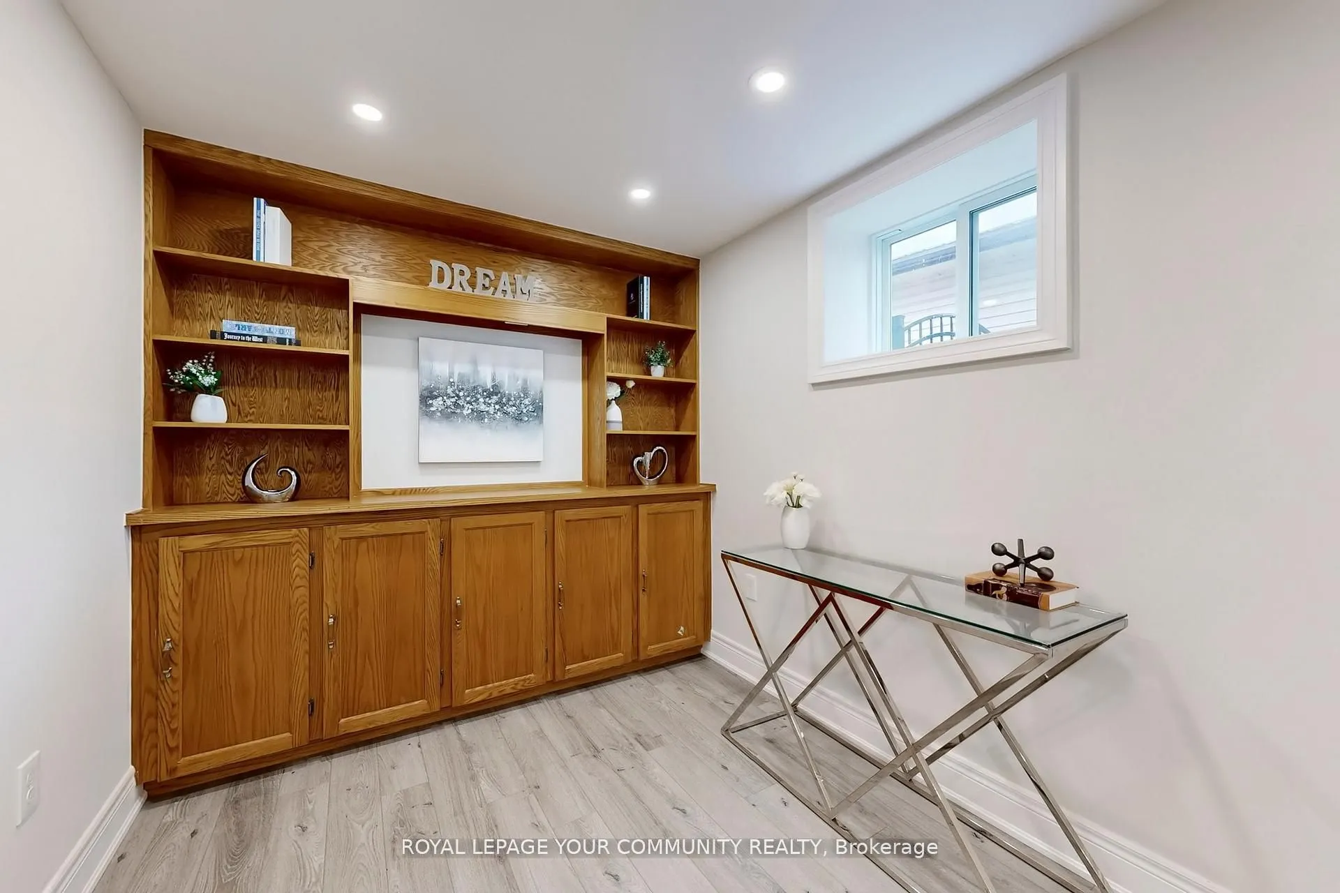 2 Charlotte Court