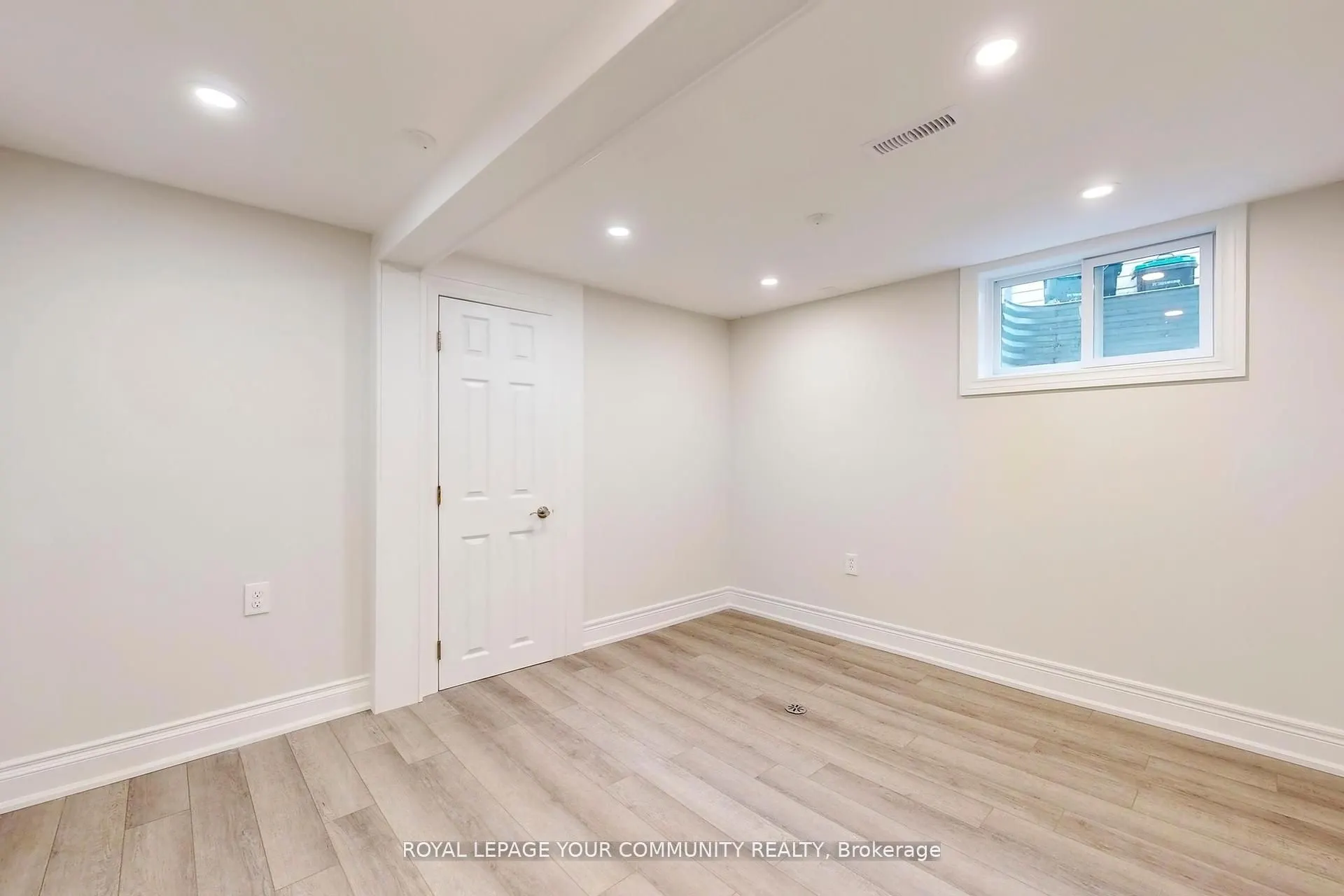 2 Charlotte Court