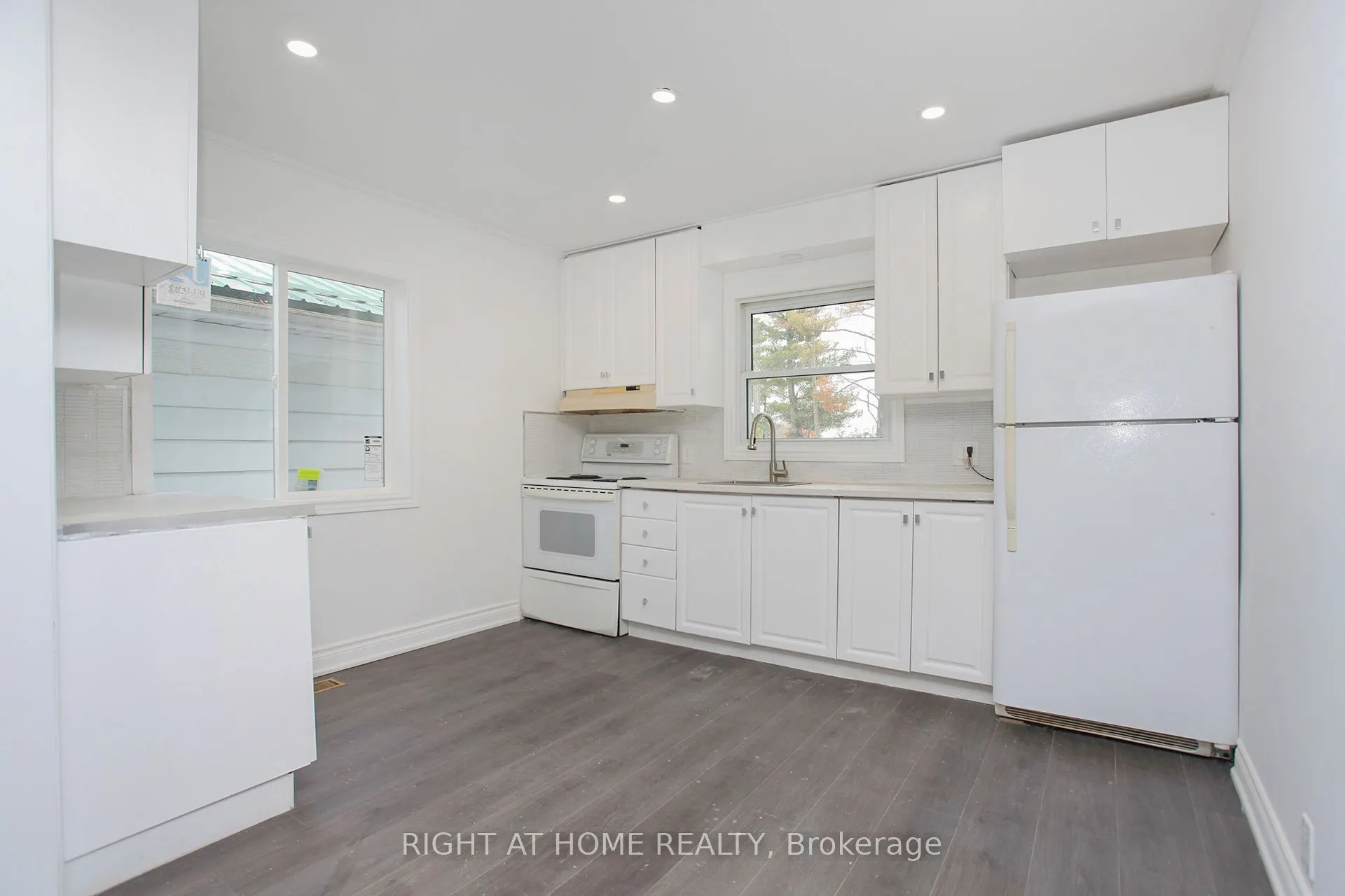 387 Edgehill Drive