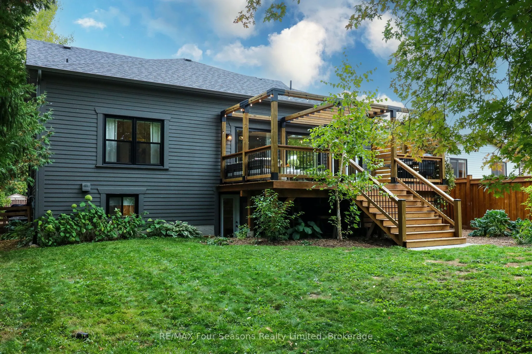 328 Walnut Street