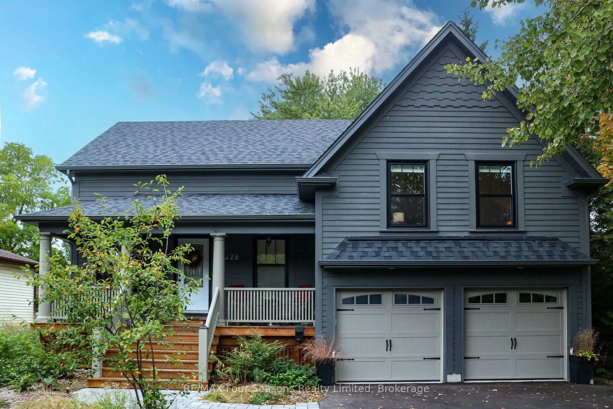 328 Walnut Street