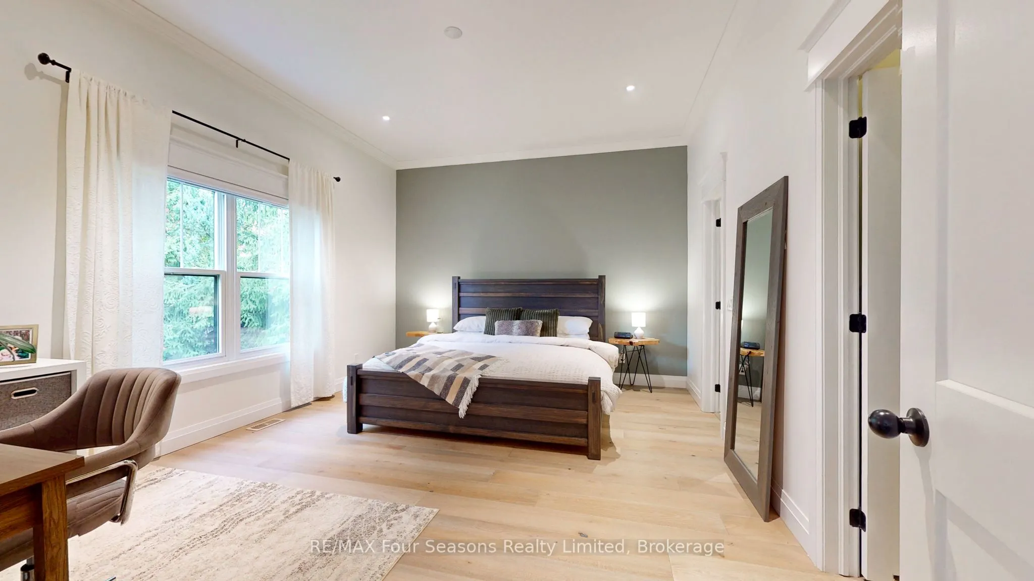 328 Walnut Street