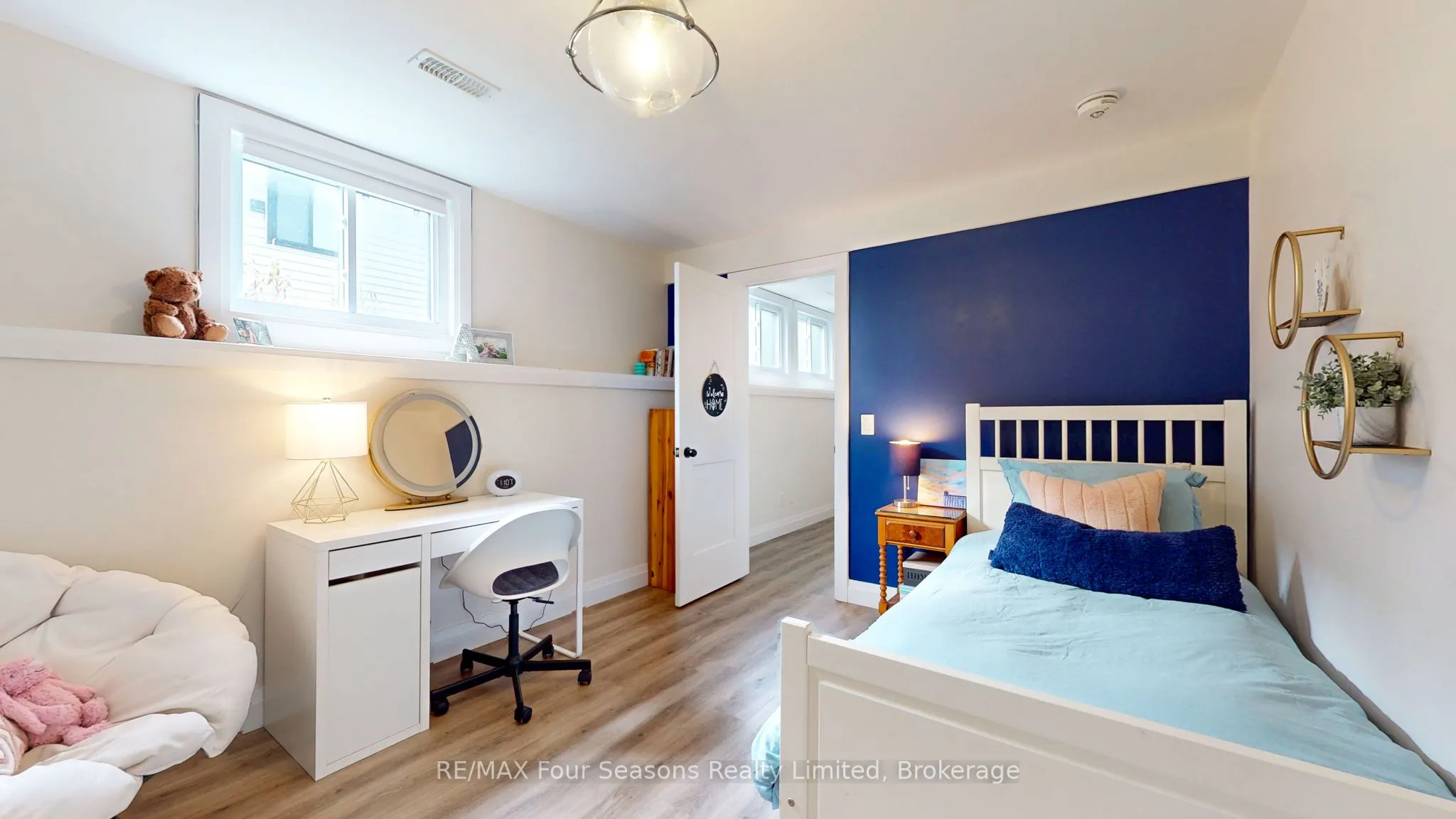 328 Walnut Street