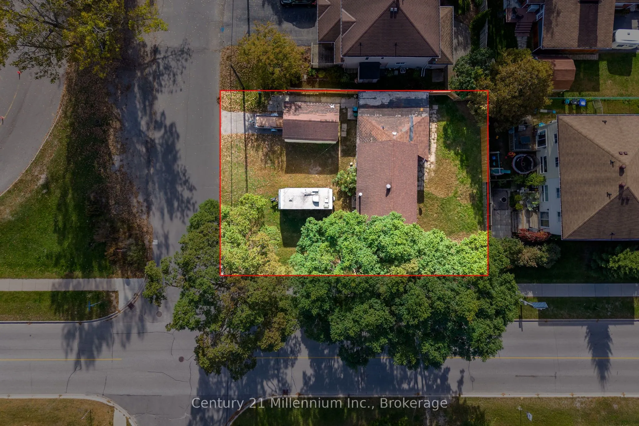 469 Robert Street
