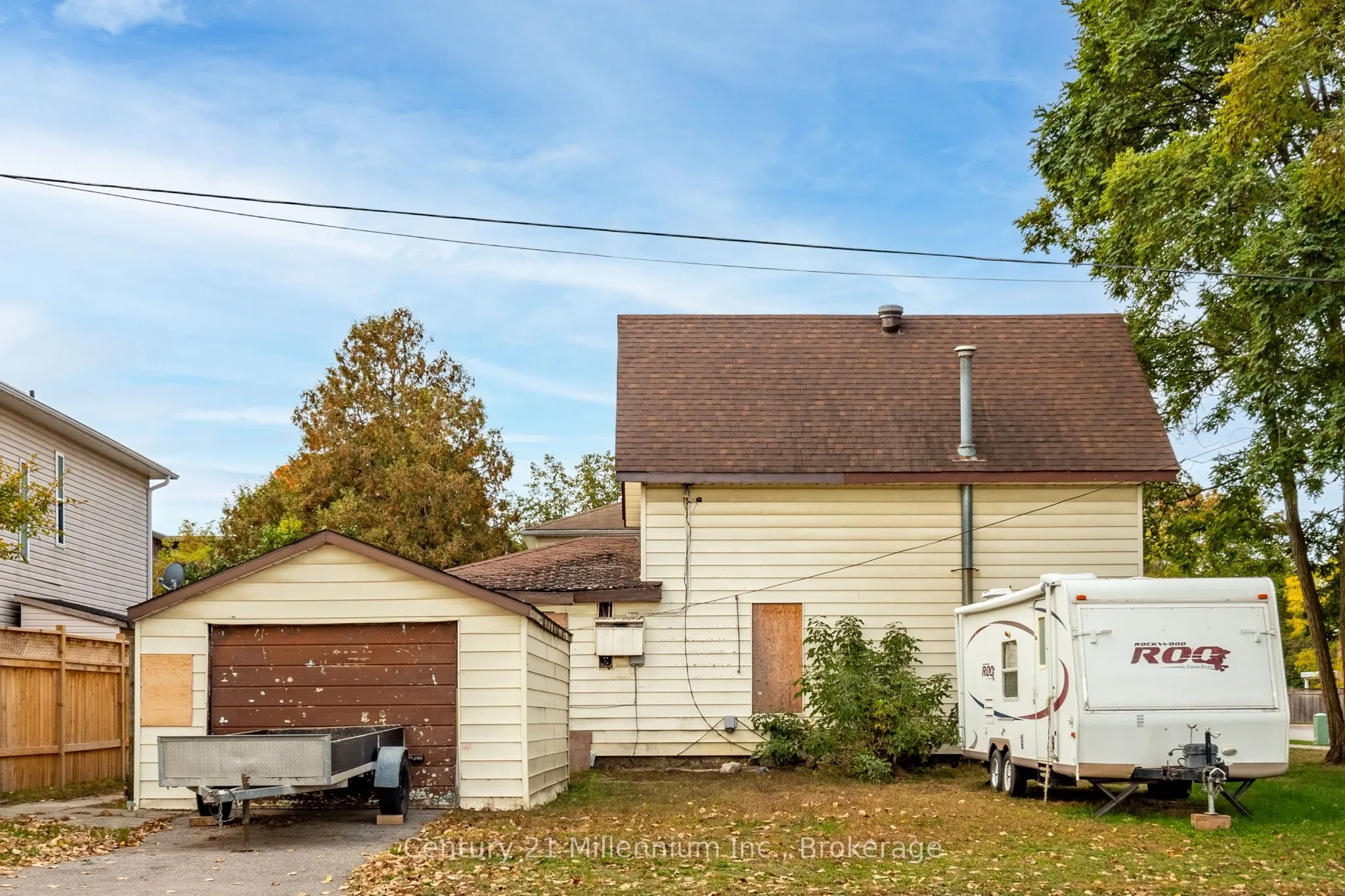 469 Robert Street