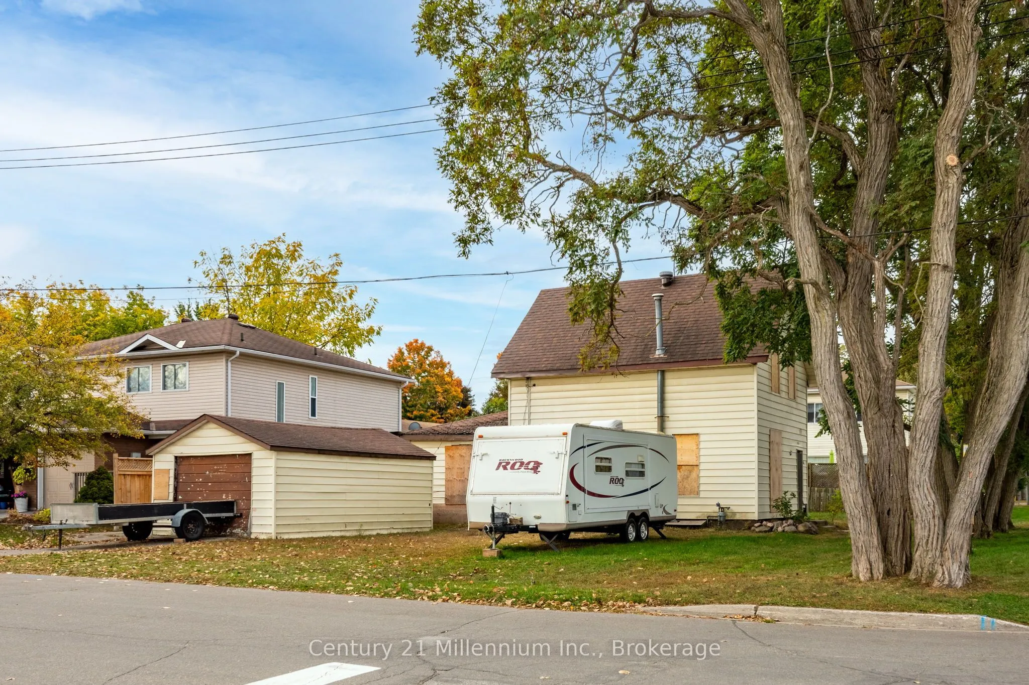 469 Robert Street