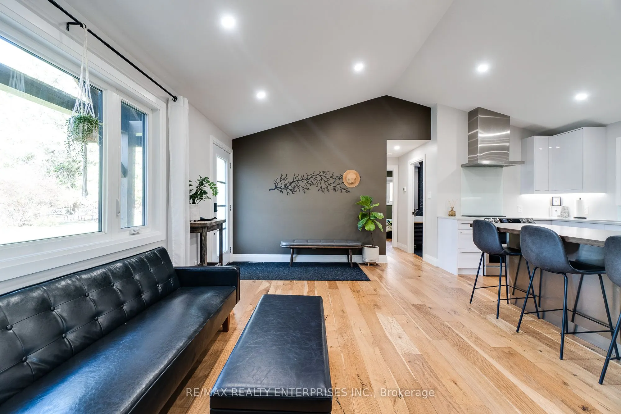 2035 Quarry Road