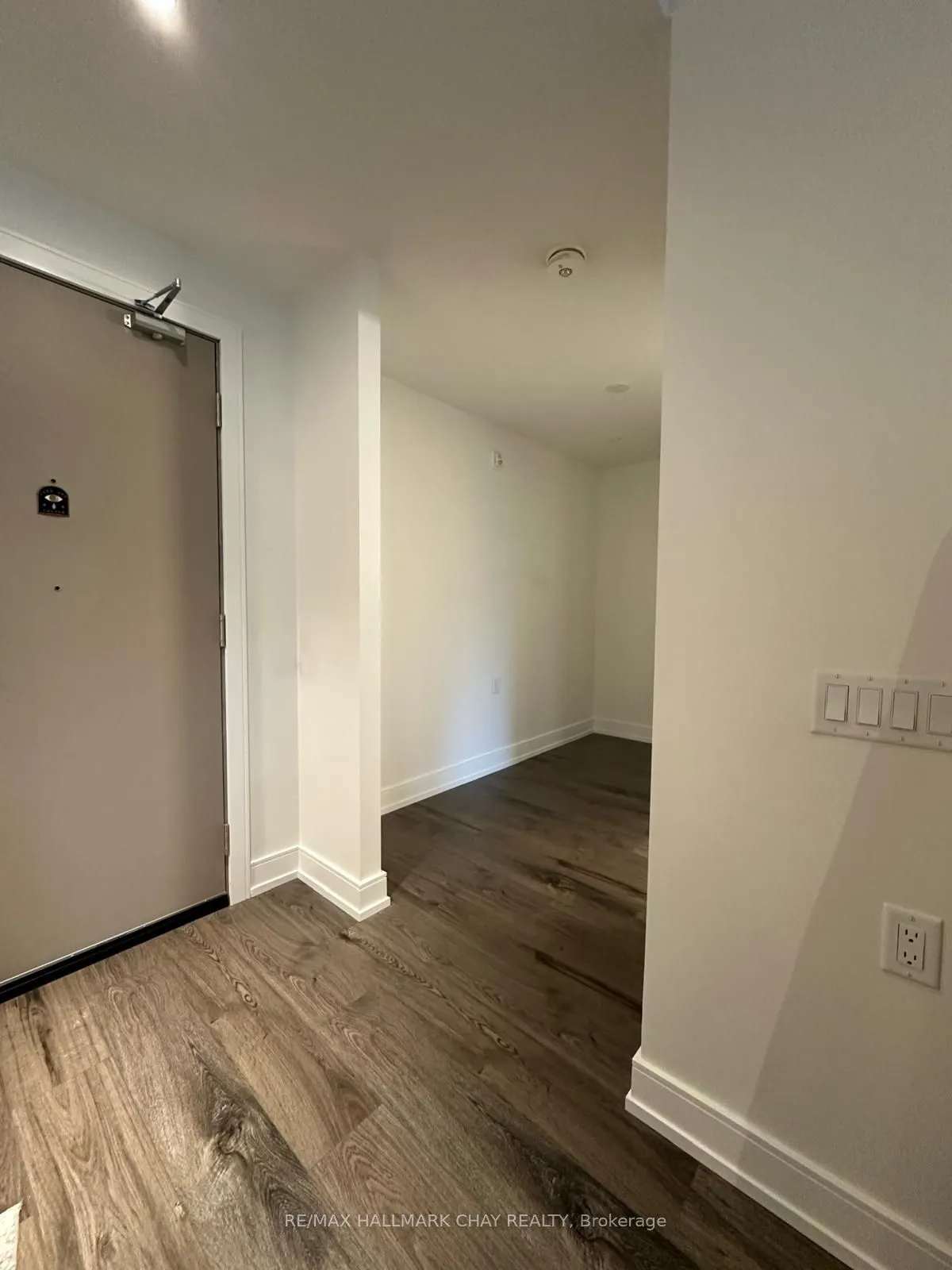 185 Dunlop Street E, #719