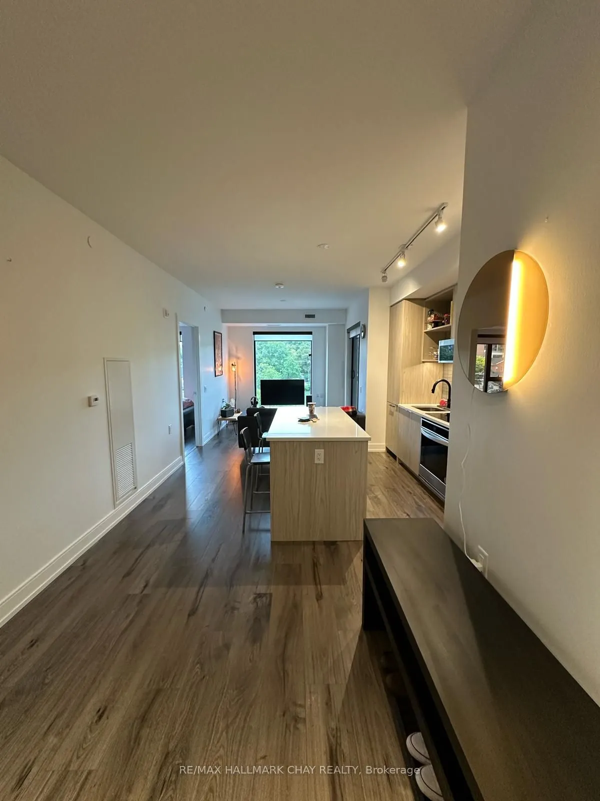 185 Dunlop Street E, #719