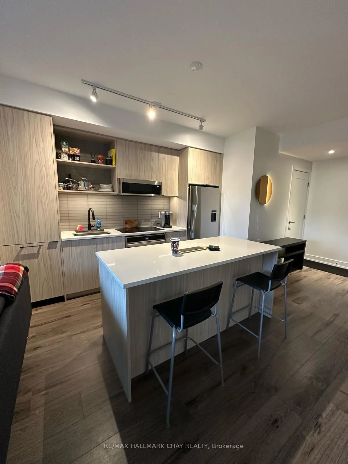 185 Dunlop Street E, #719