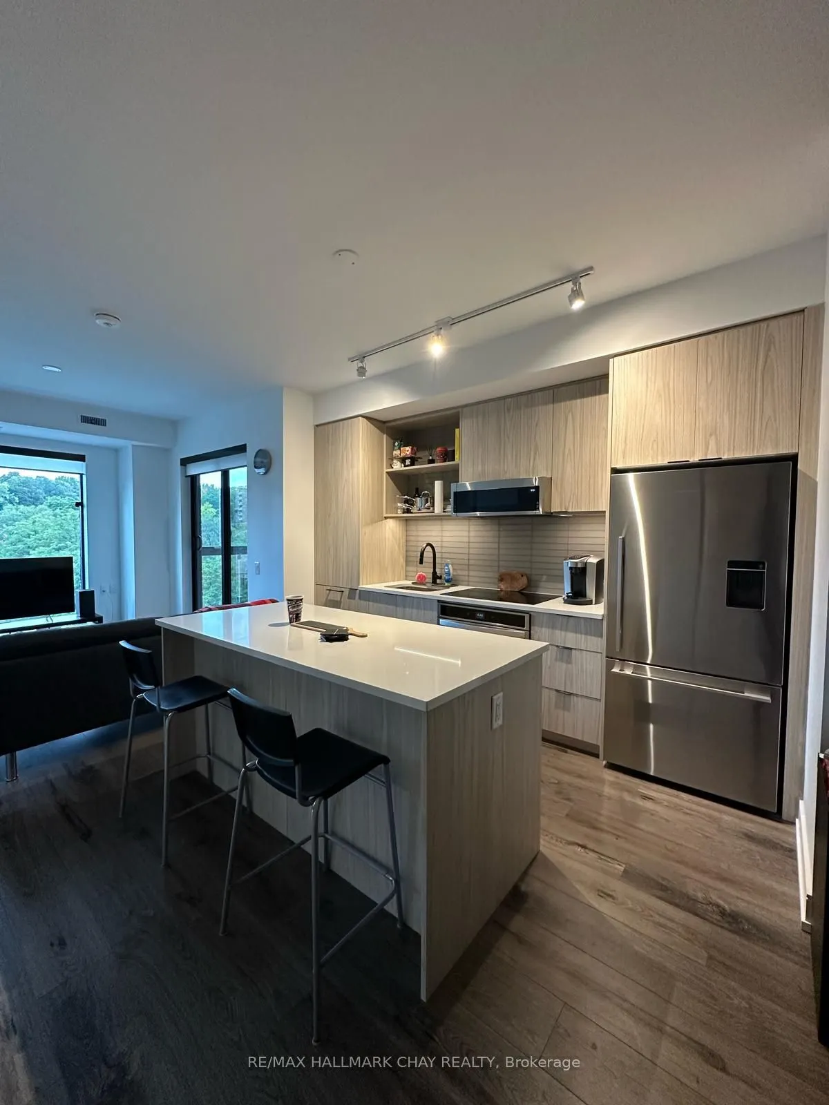 185 Dunlop Street E, #719