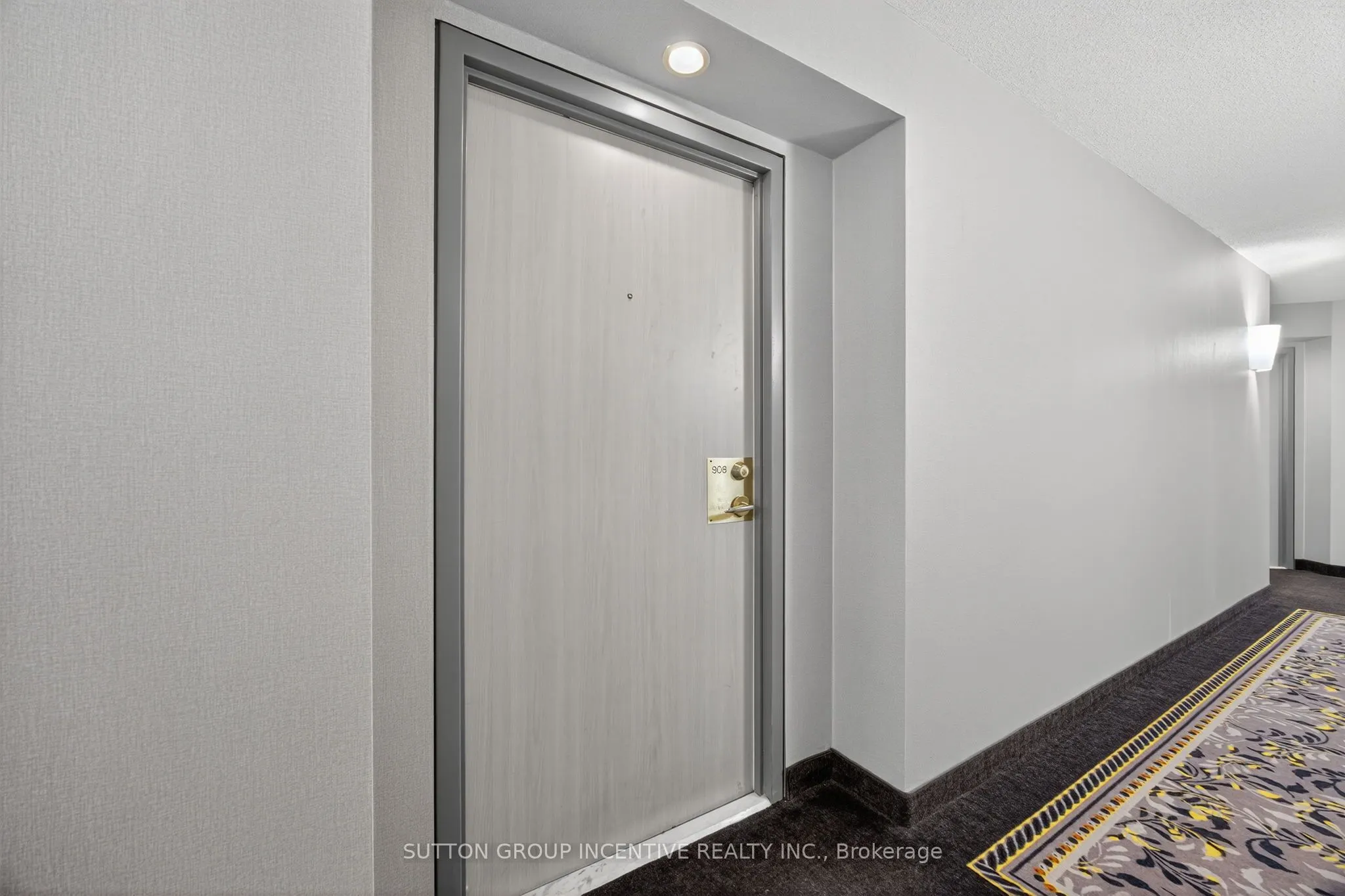 150 DUNLOP Street E, #908