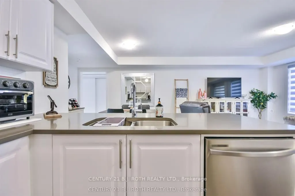 64 APPLETREE Lane, #69