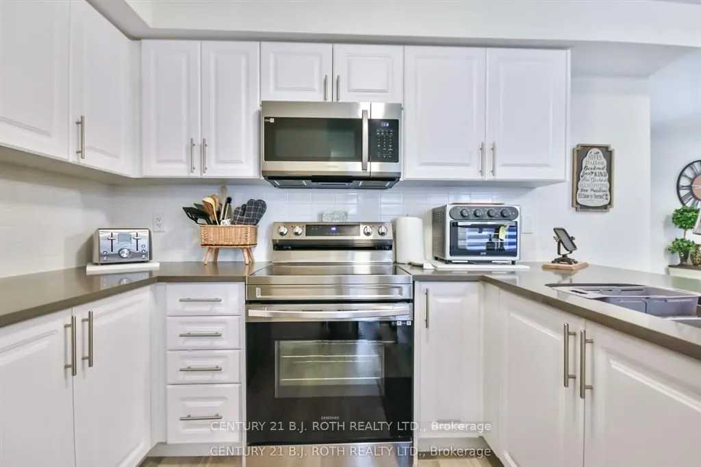 64 APPLETREE Lane, #69