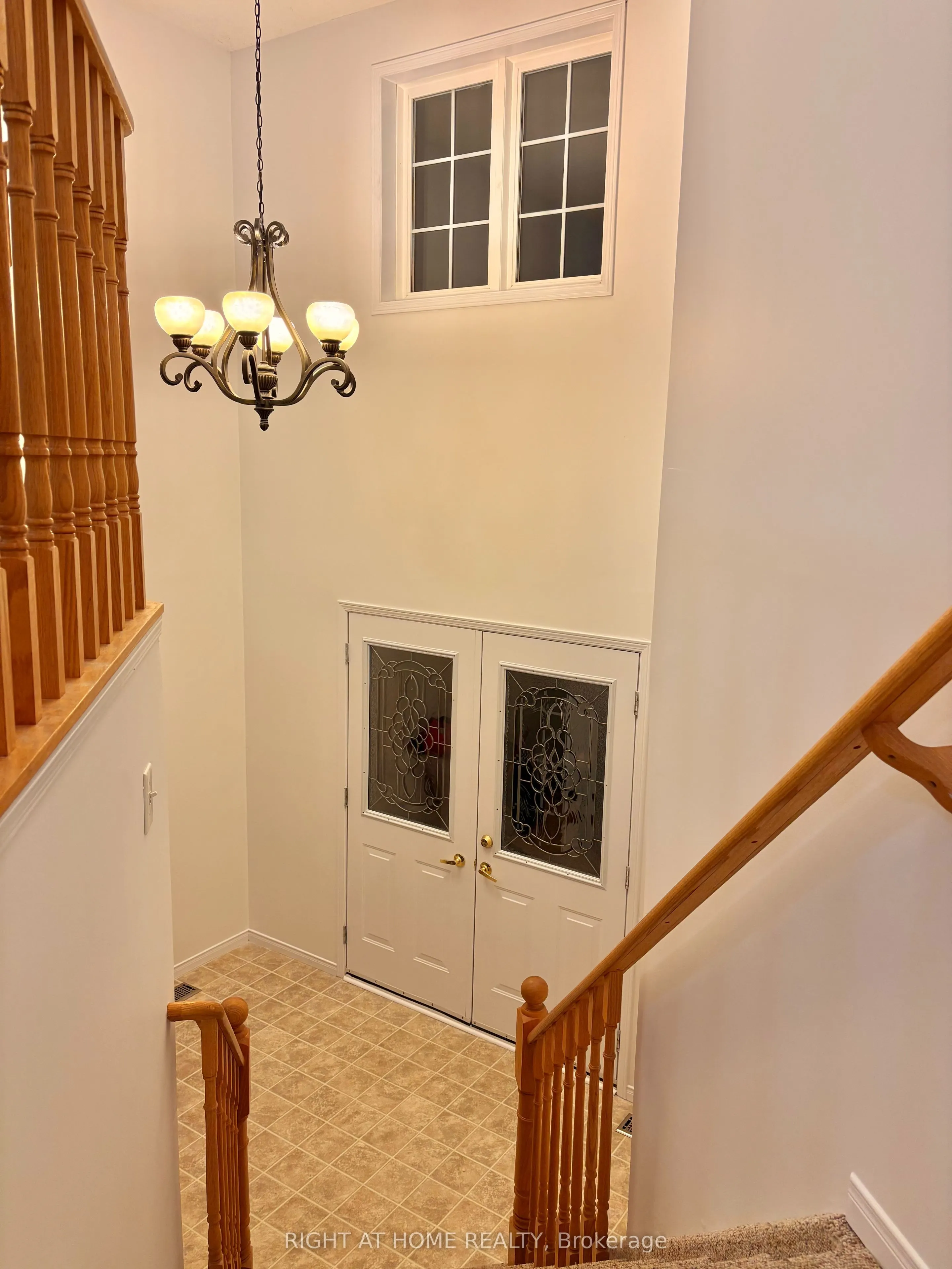 33 Raymond Crescent
