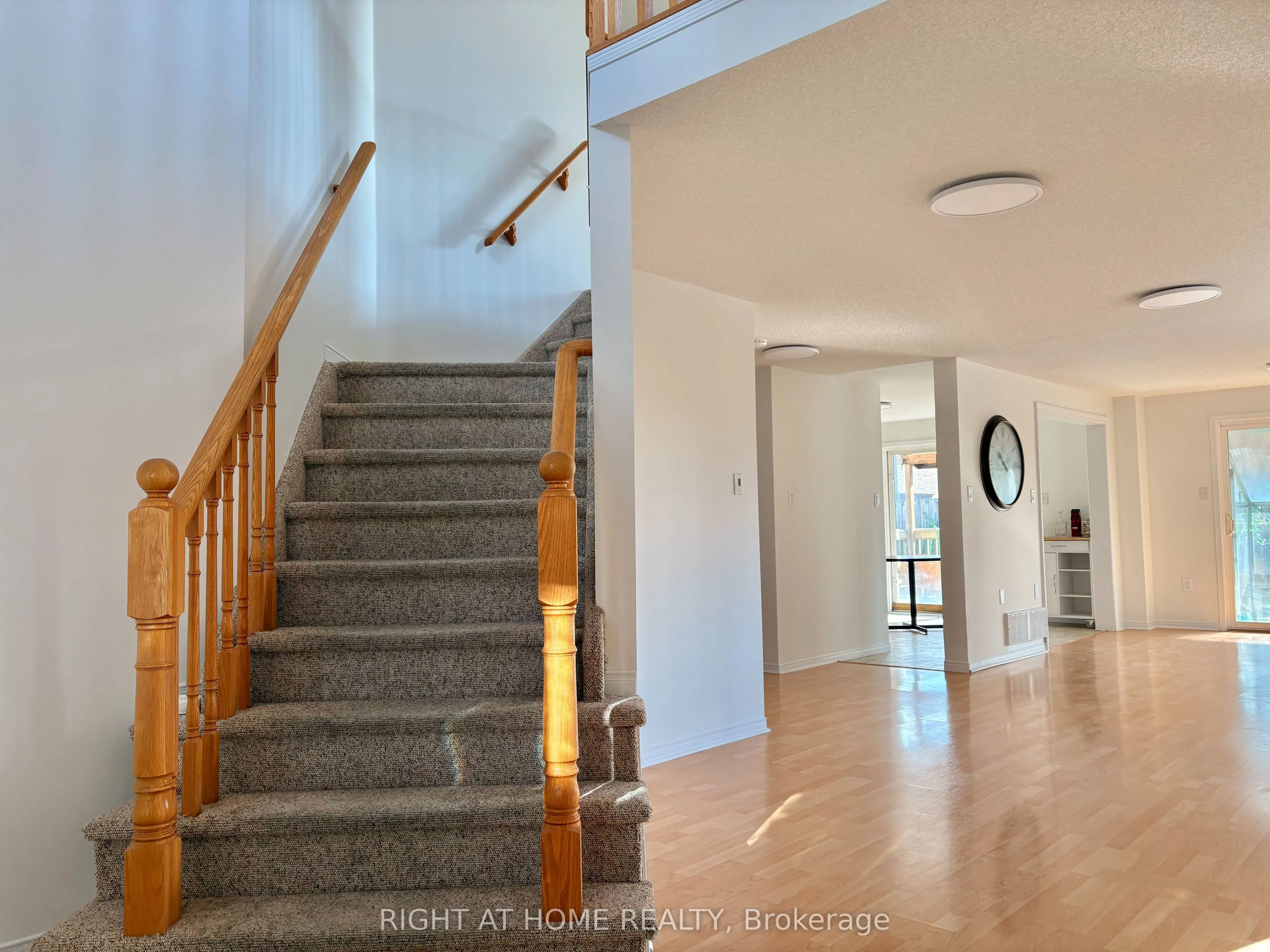 33 Raymond Crescent