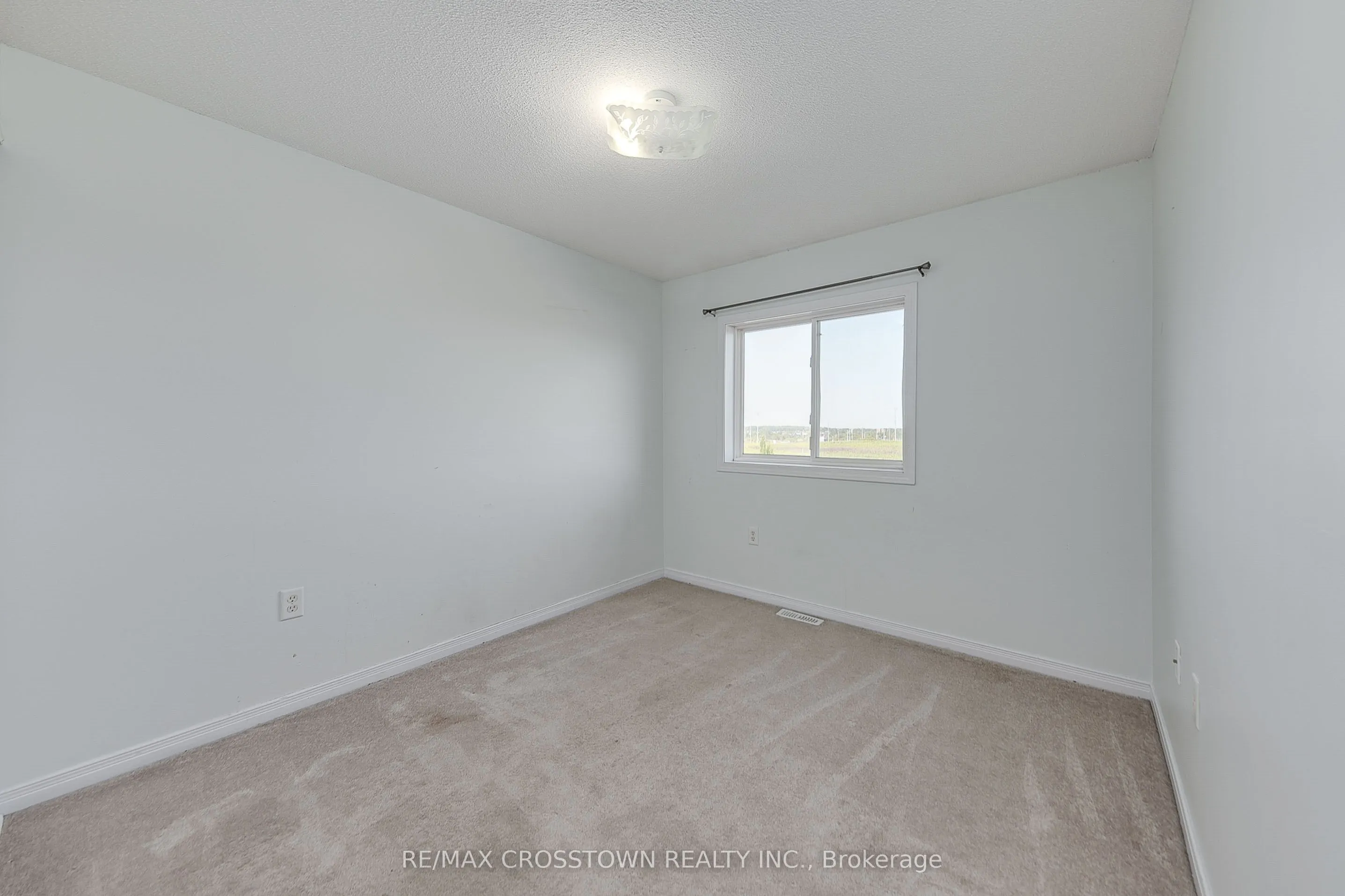 37 GOODWIN Drive