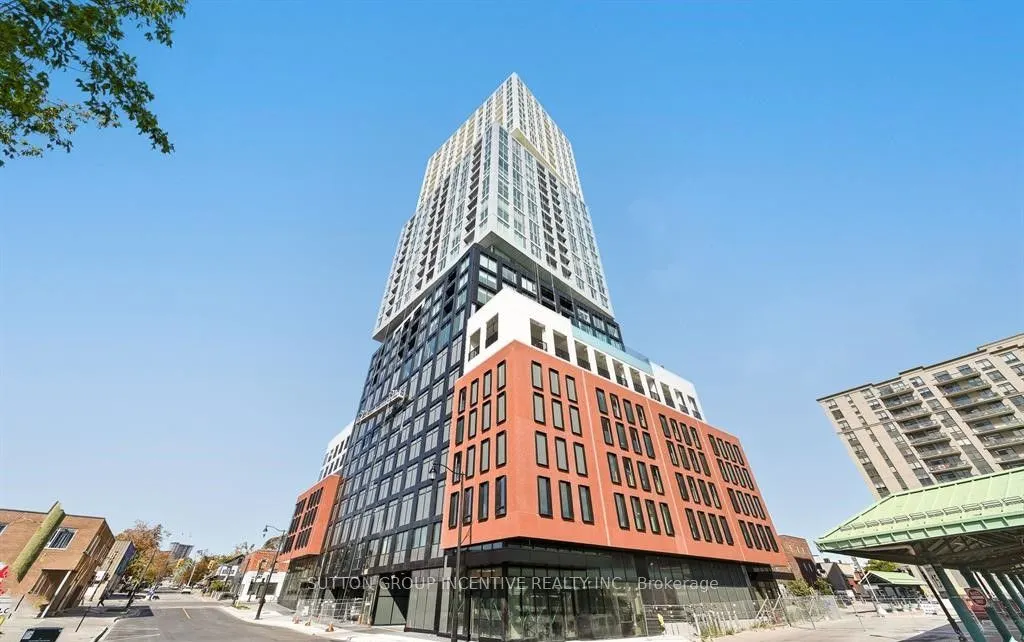 39 Mary Street, #802