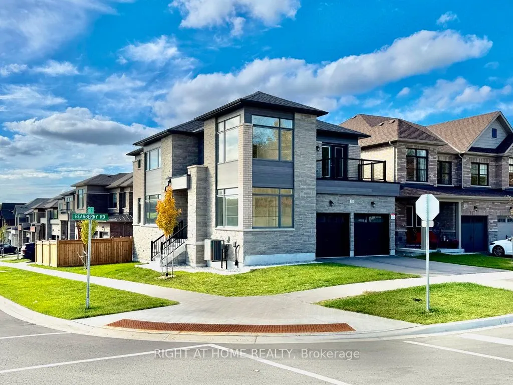 70 Bearberry Road, #Upper