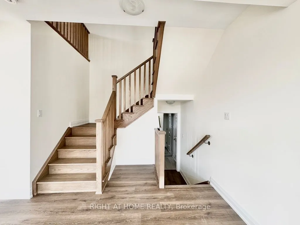70 Bearberry Road, #Upper