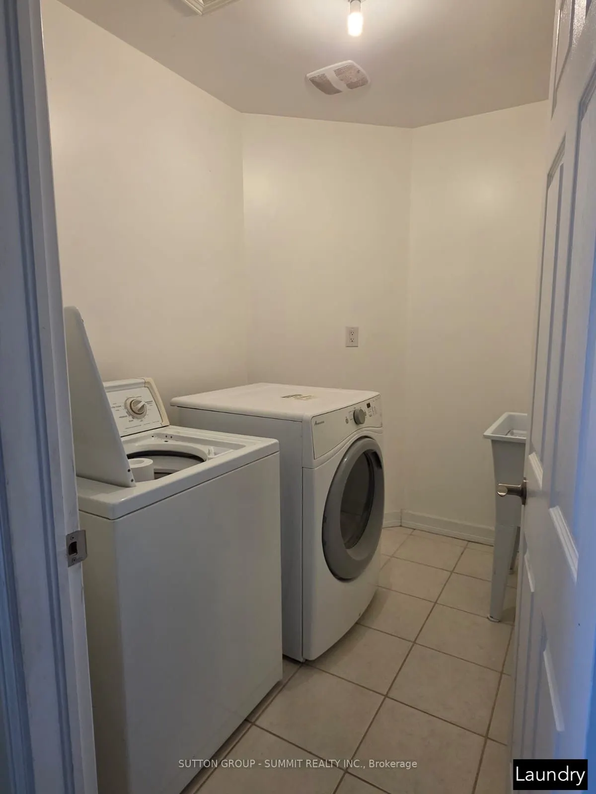 329 Edgehill Drive, #Upper