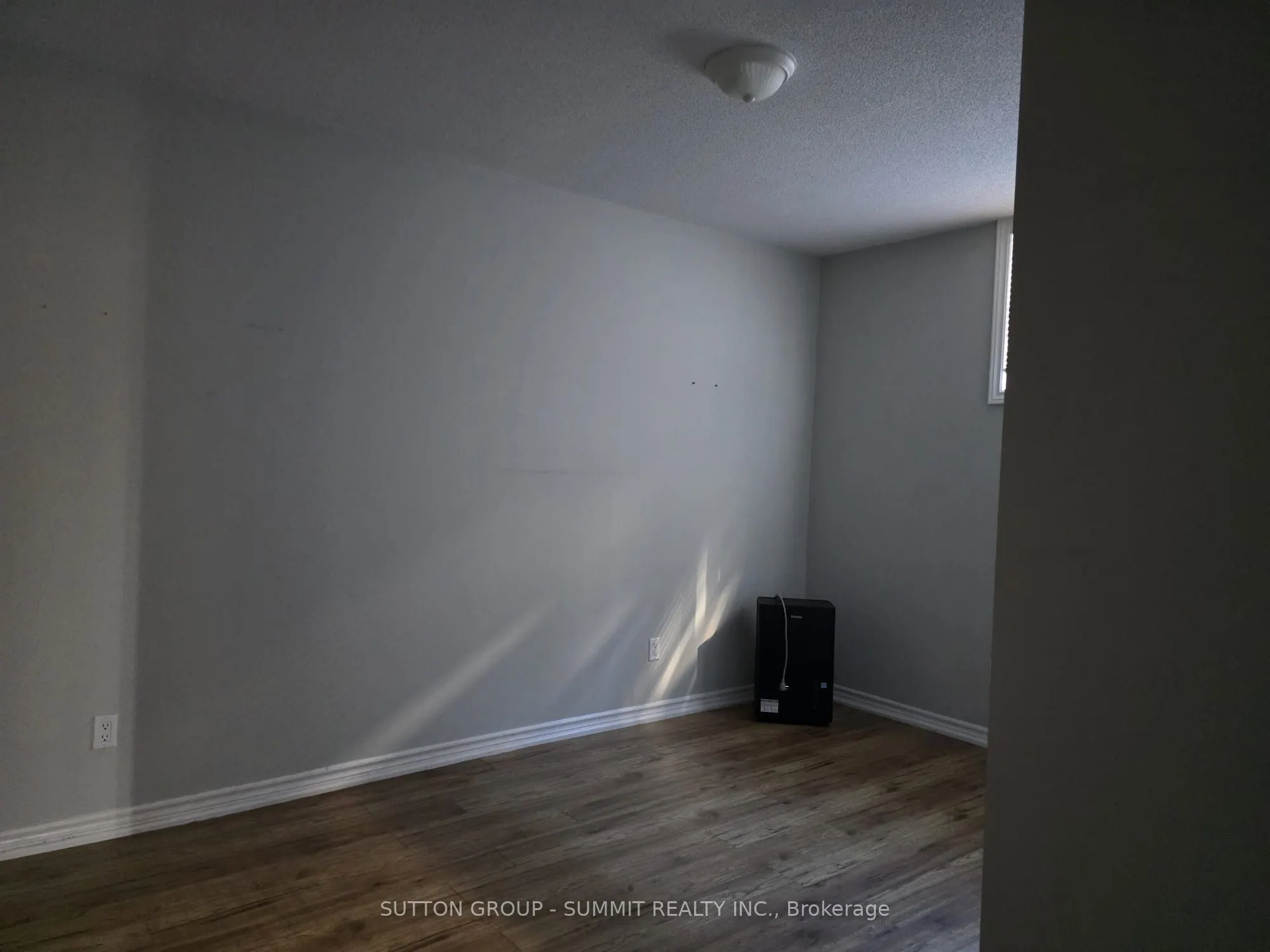 329 Edgehill Drive, #Lower
