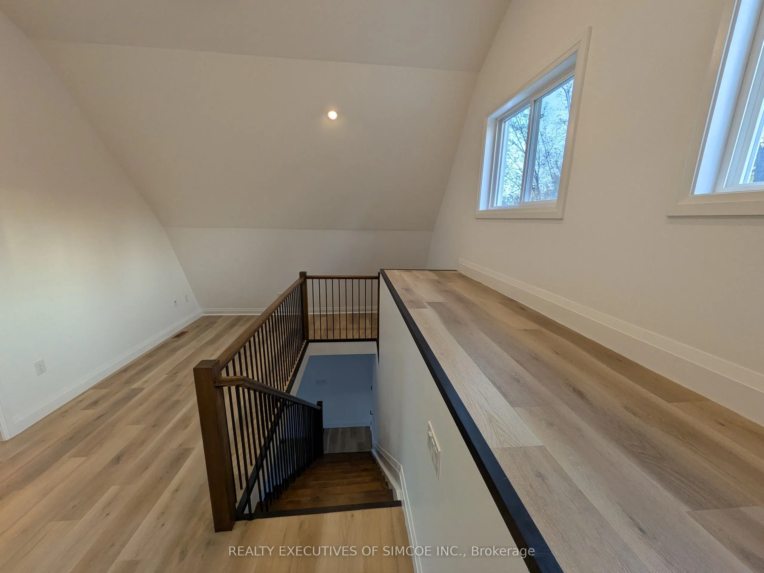 3464 Bayou Road