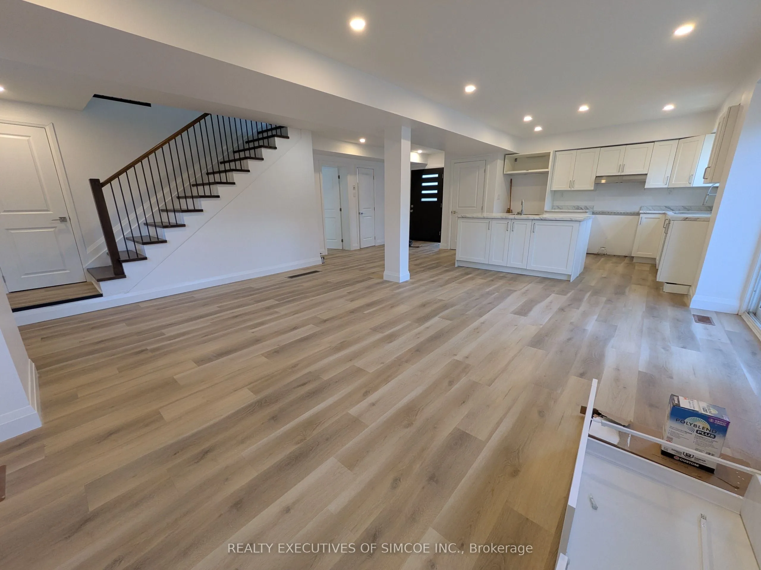 3464 Bayou Road