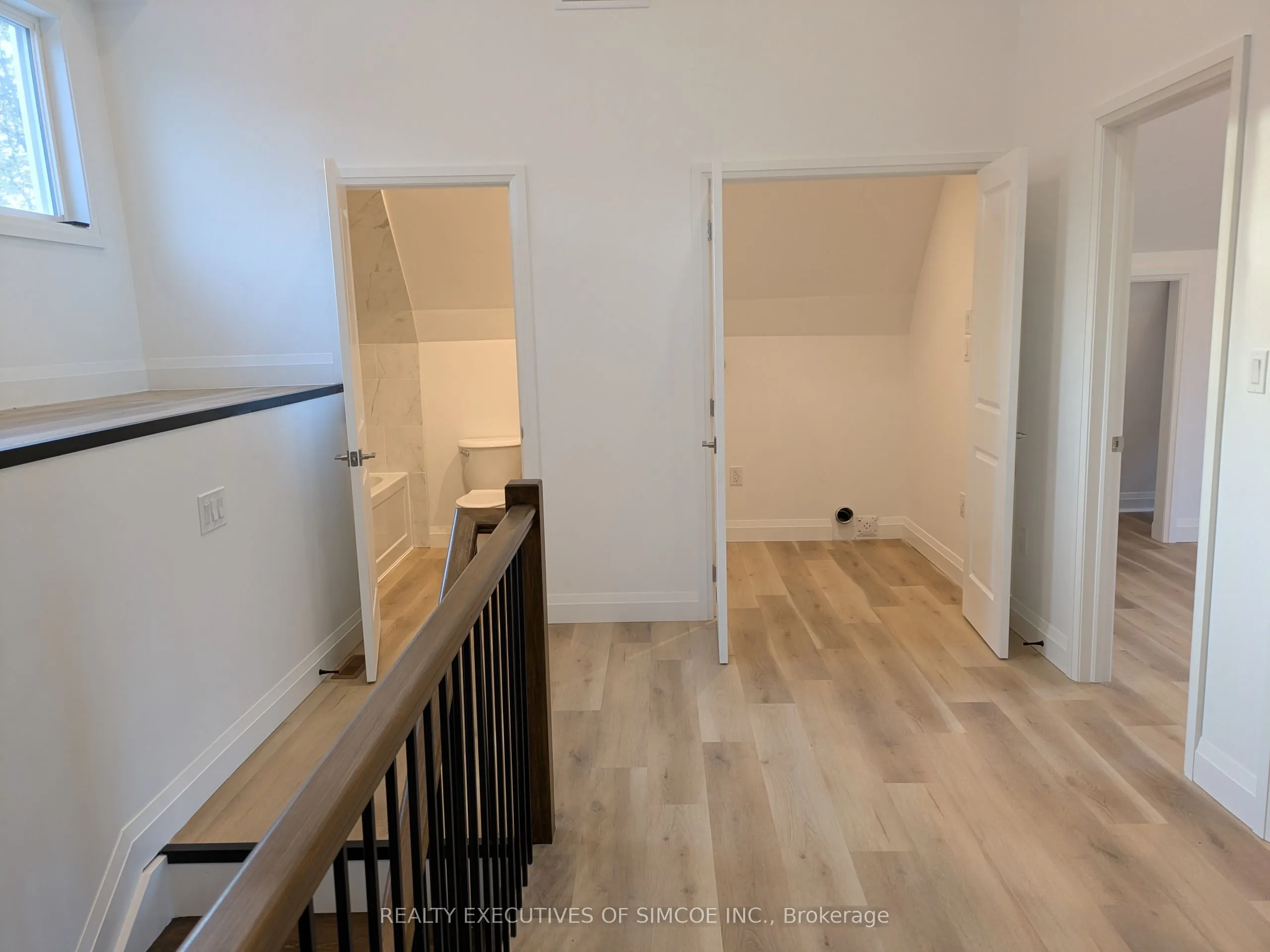 3464 Bayou Road