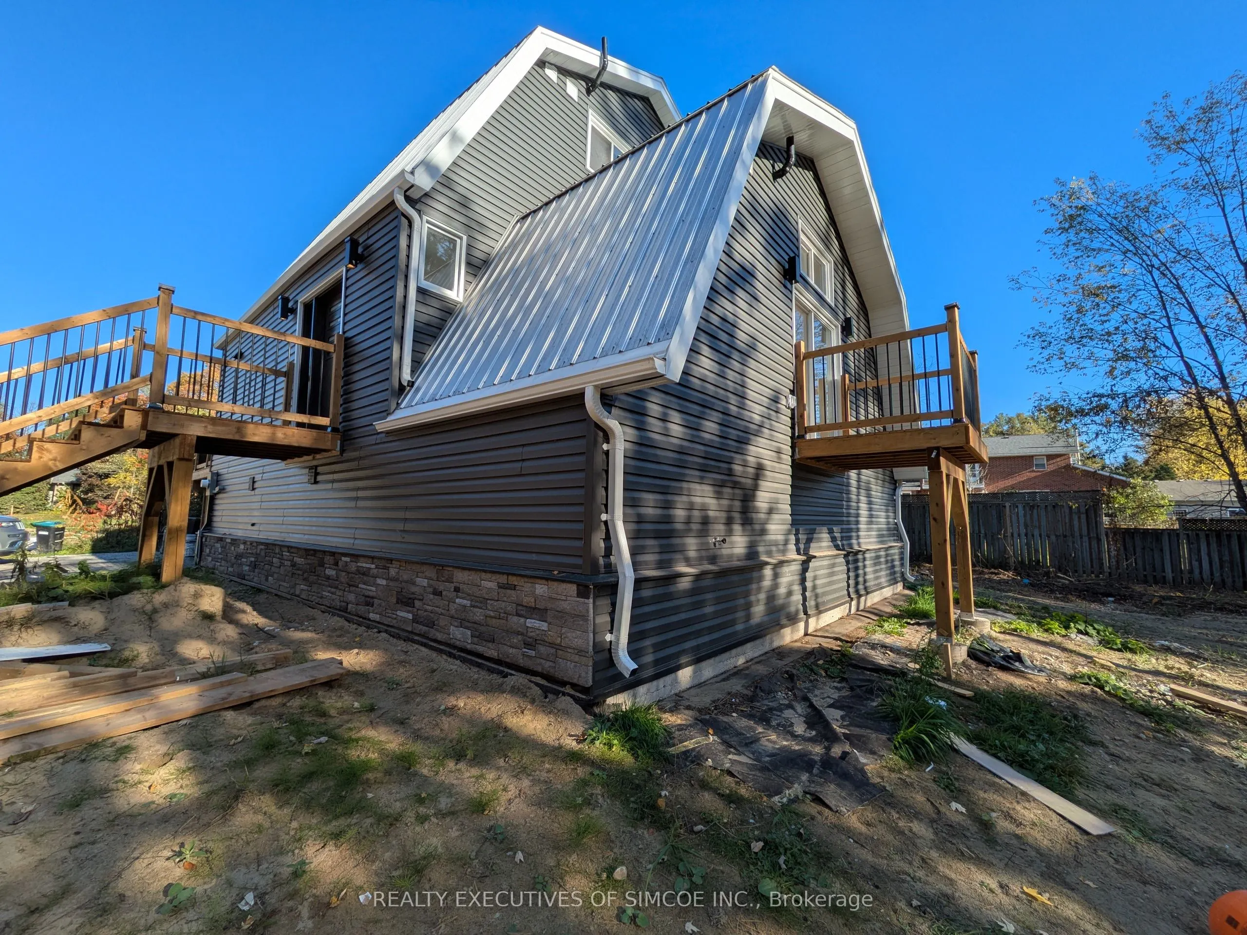 3464 Bayou Road