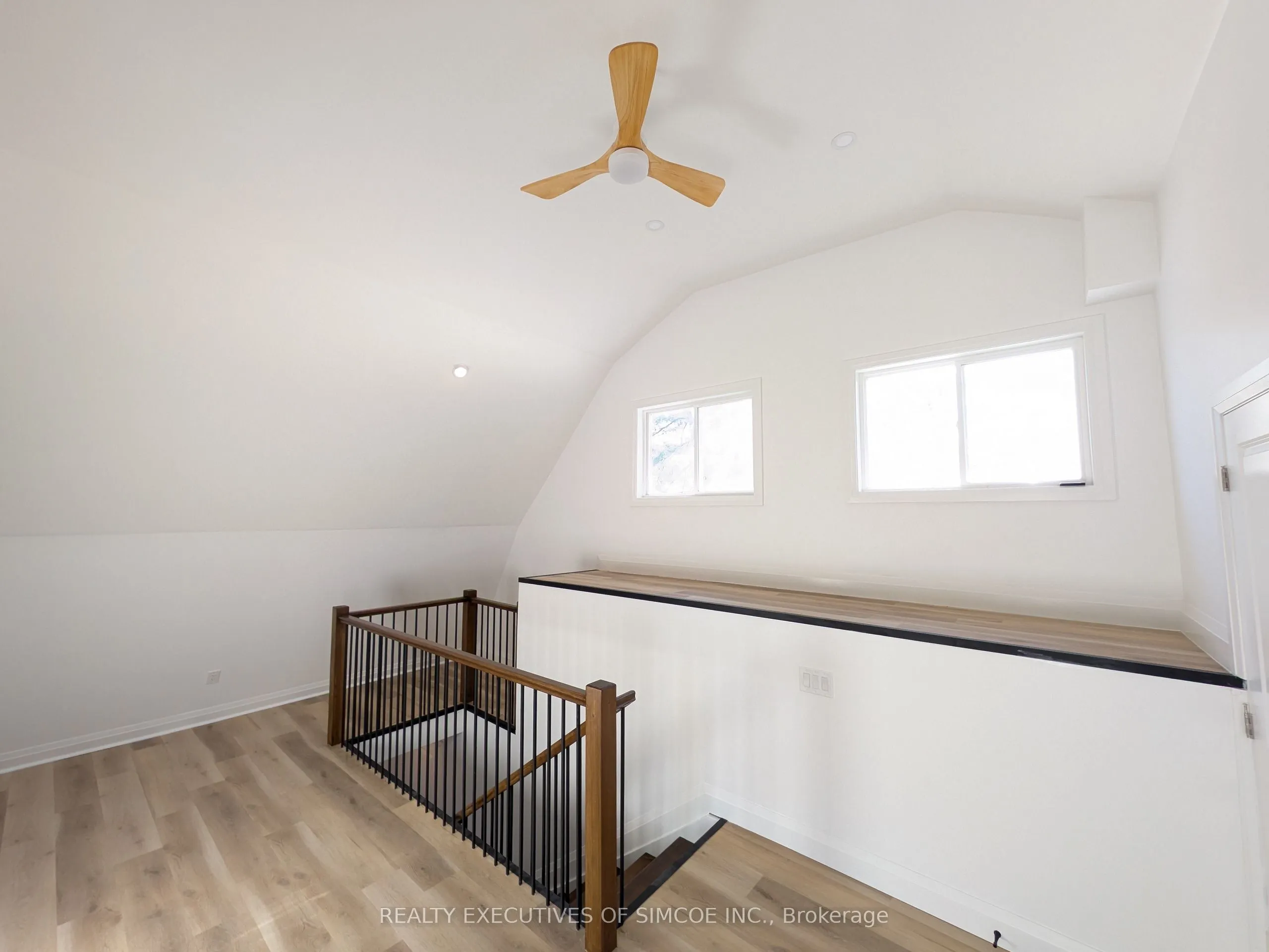 3464 Bayou Road