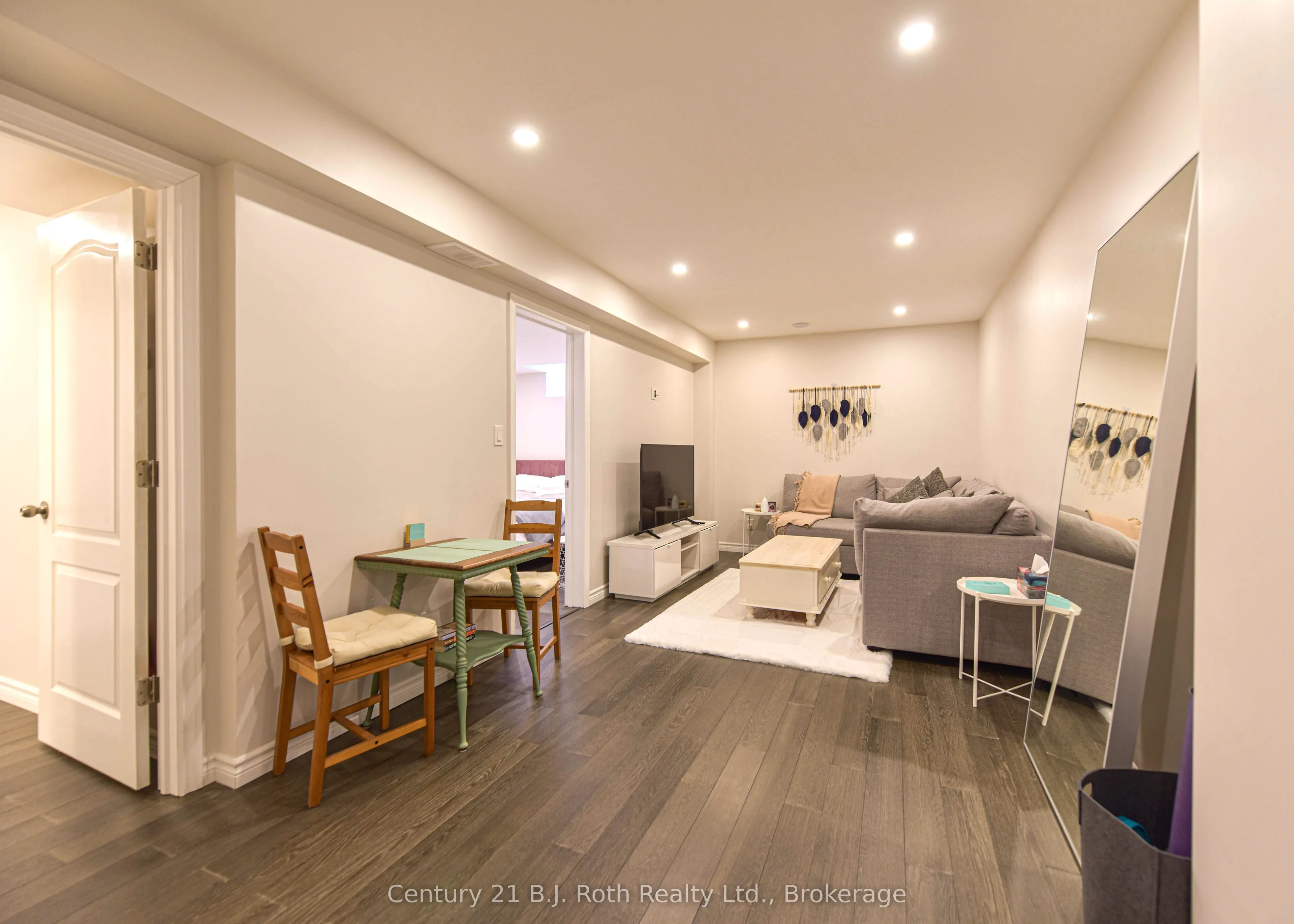 15 Isabella Drive