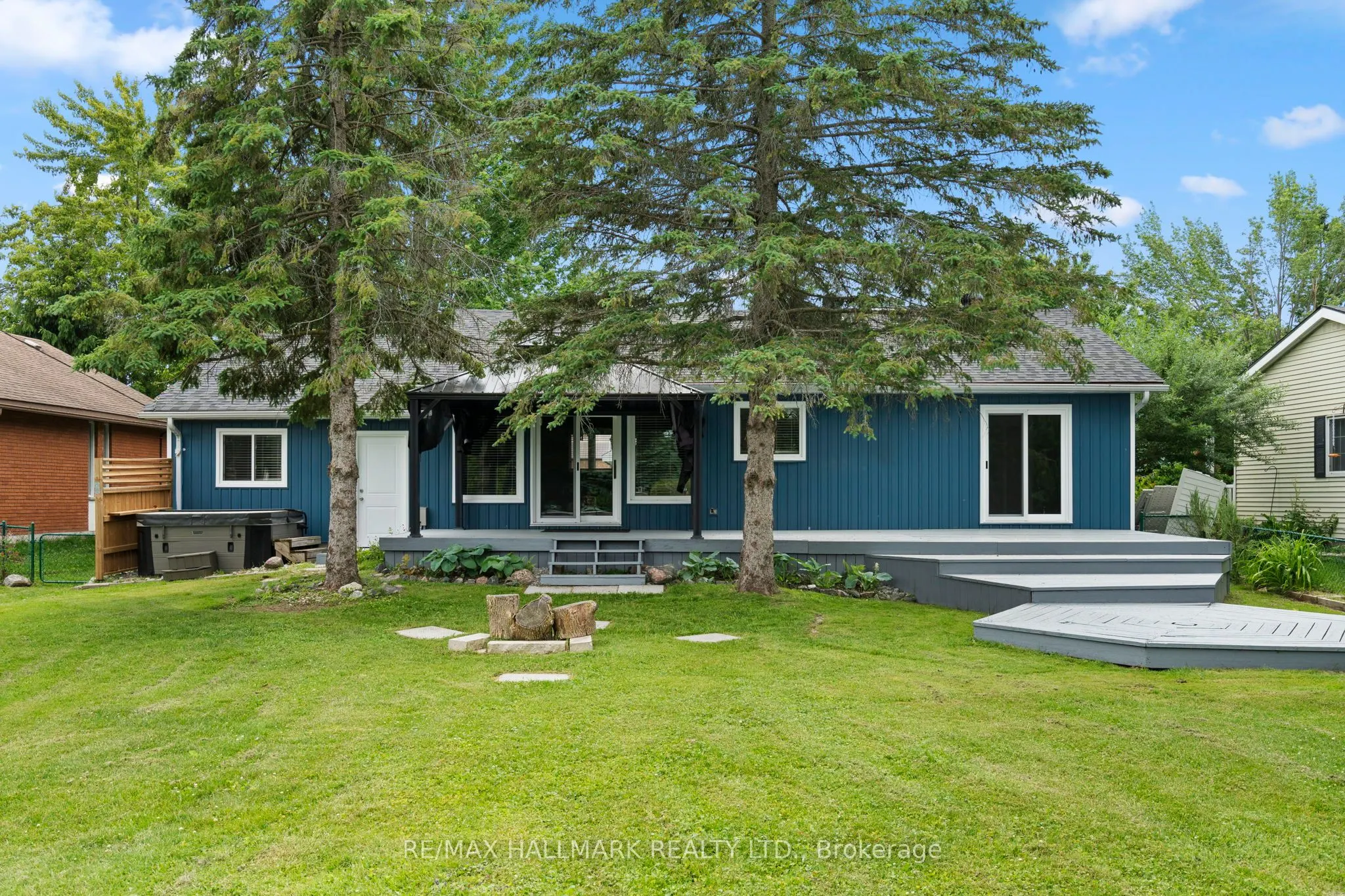 13 Pinetree Court
