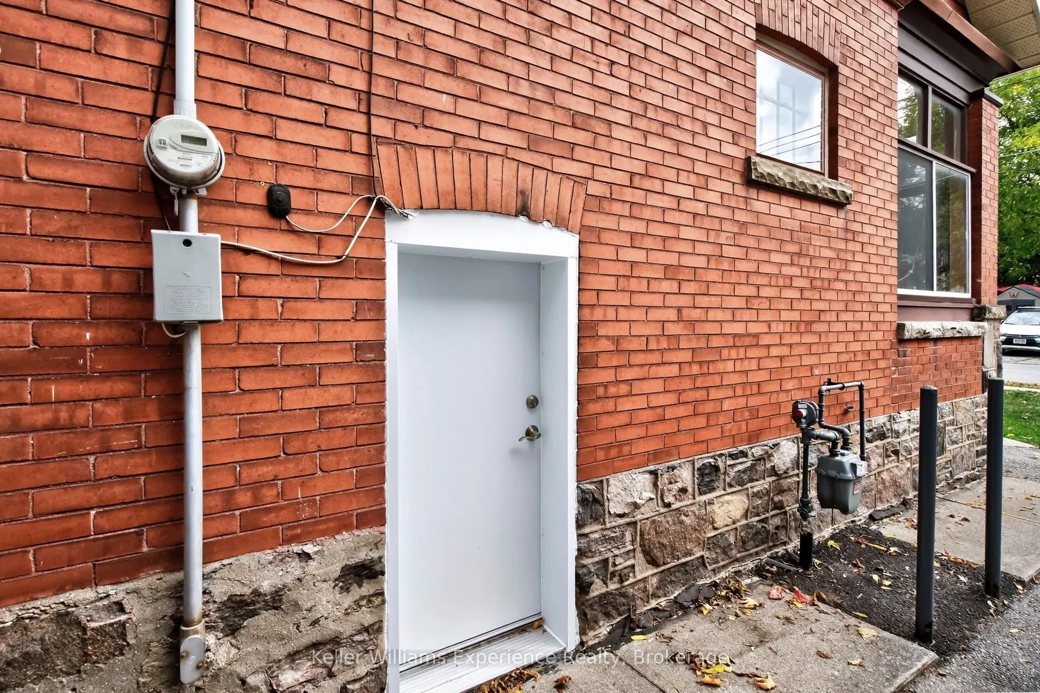 406 Dominion Avenue